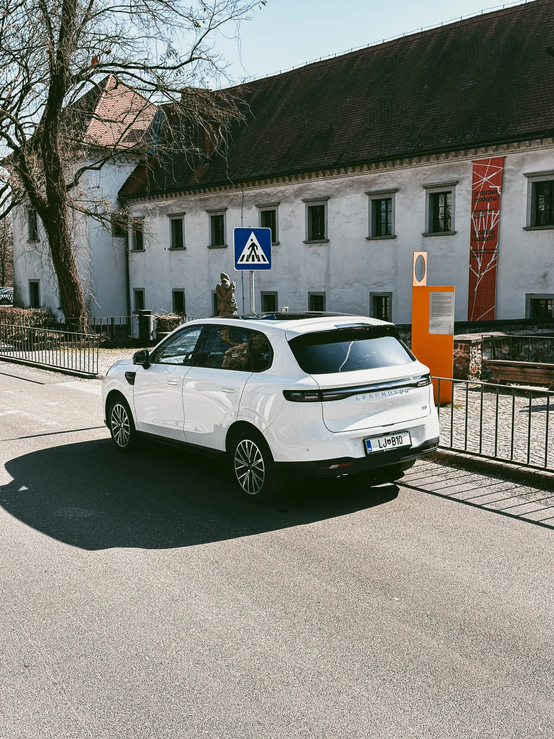 Test Leapmotor B10: Električni šok, ki trese evropsko avtomobilsko elito