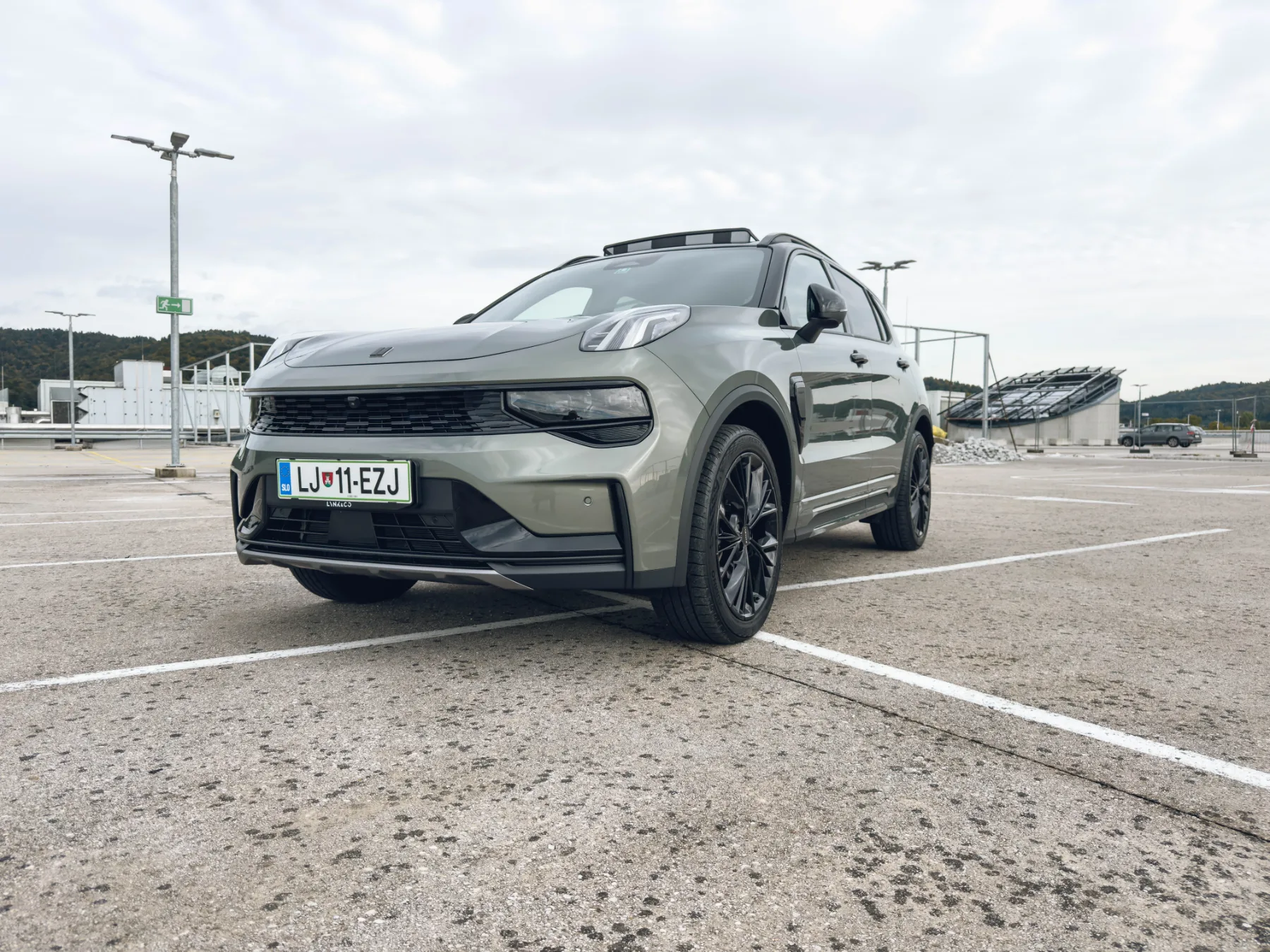 Test – Lynk & Co 01 (2025) facelift: švedsko-kitajski družinski SUV, ki te preseneti tam, kjer je najbolj važno
