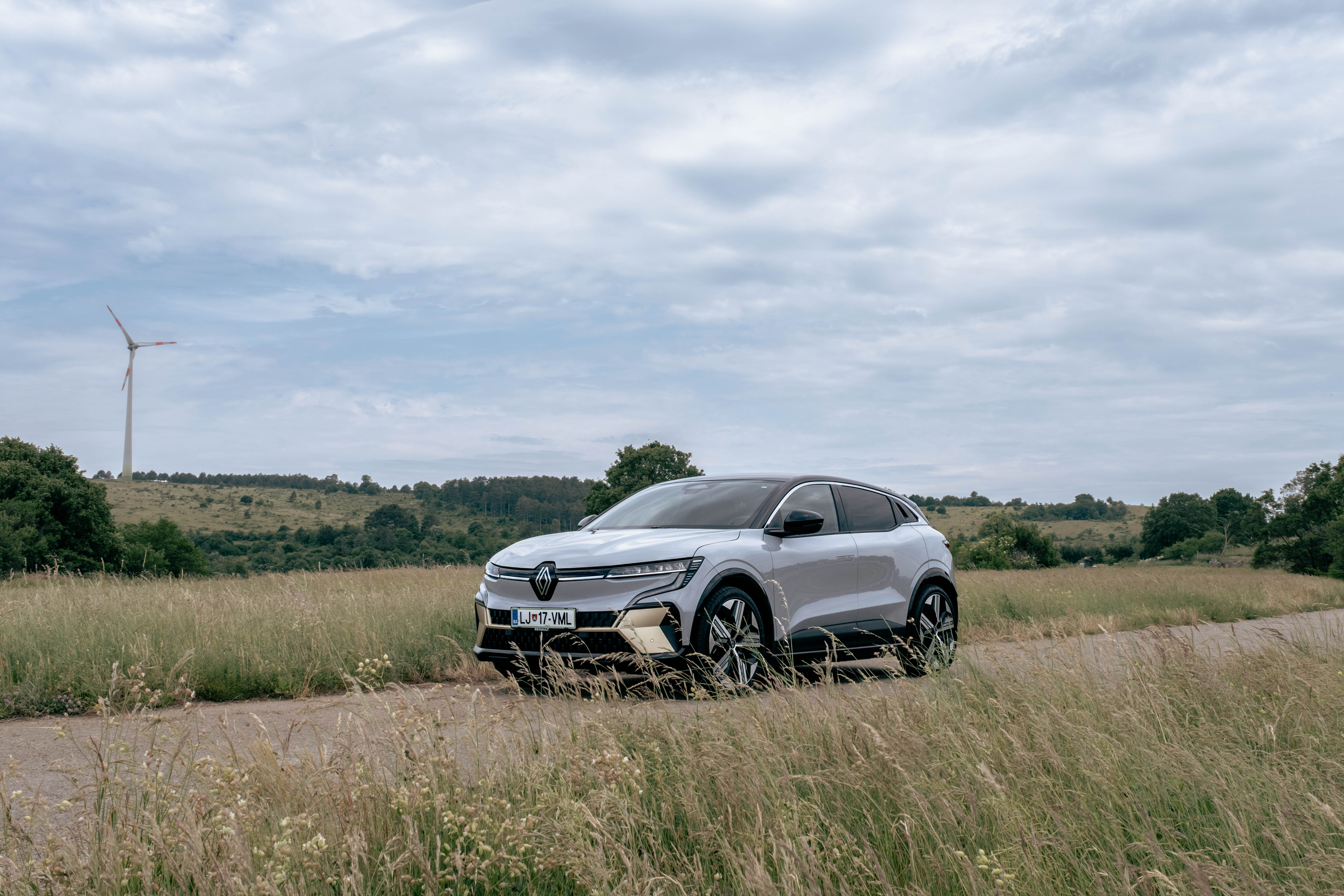 jan-macarol-renault-megane-etech-4