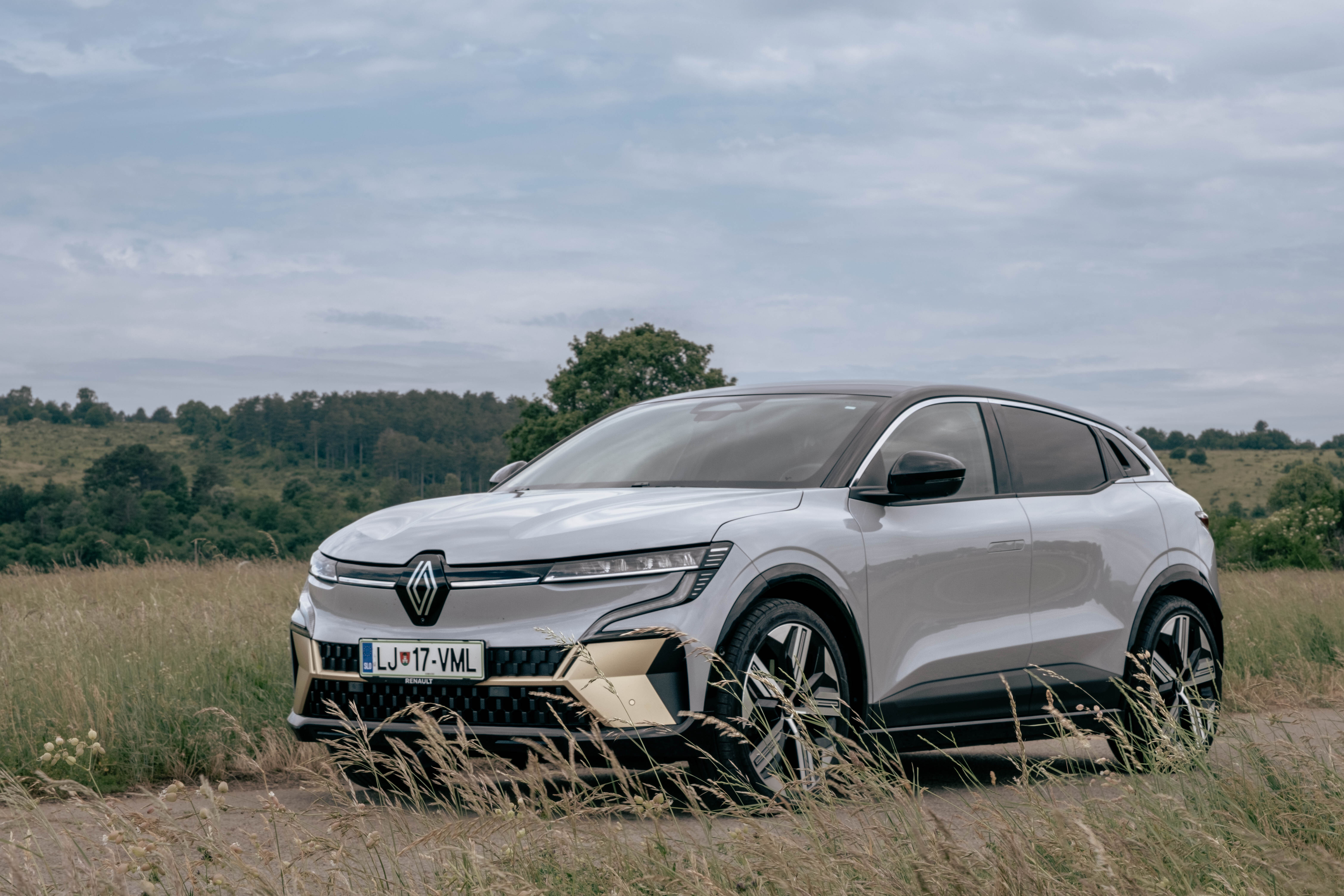 jan-macarol-renault-megane-etech-5