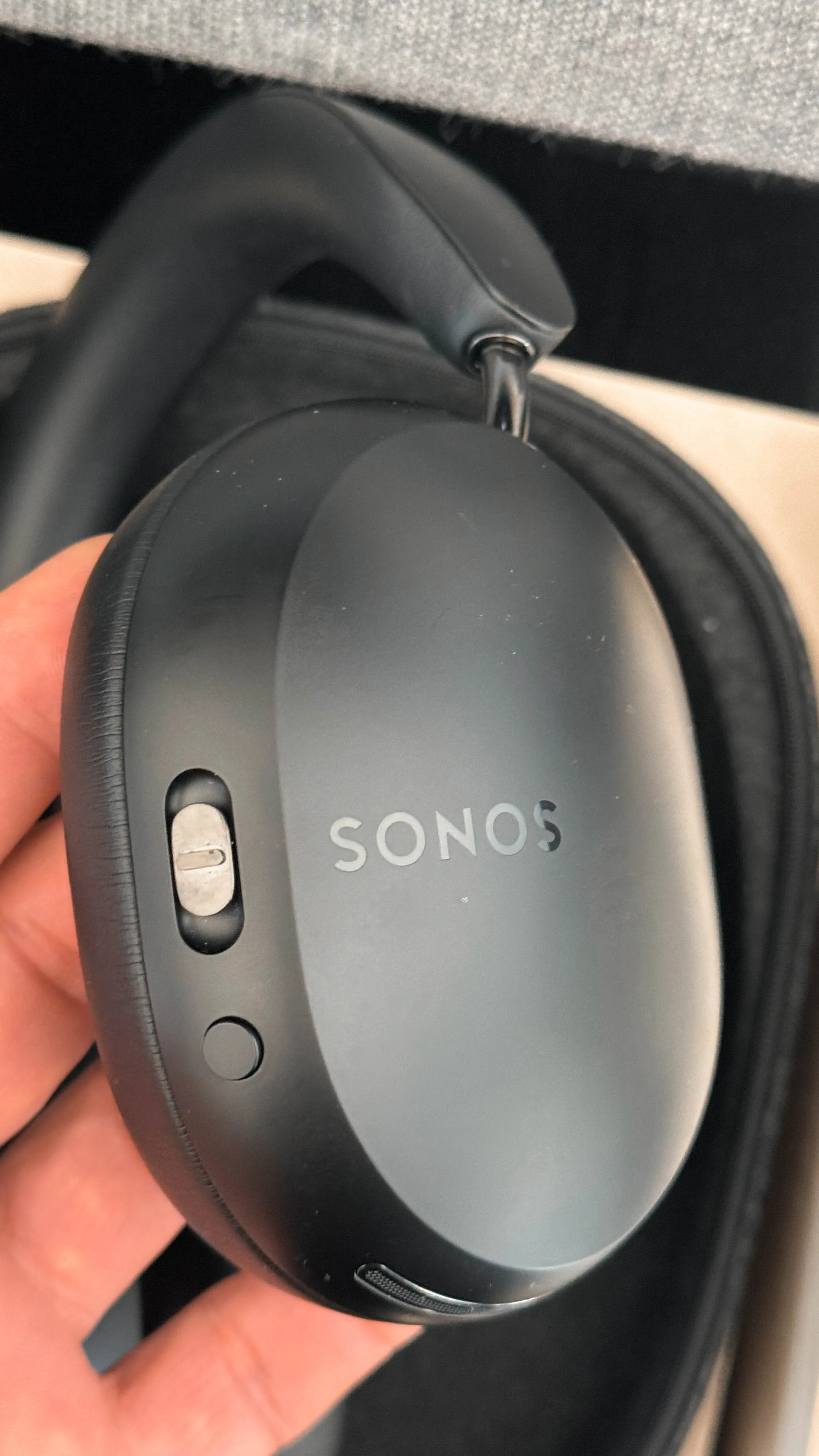 Test slušalk SONOS Ace: korak v pravo smer za priljubljeno znamko SONOS