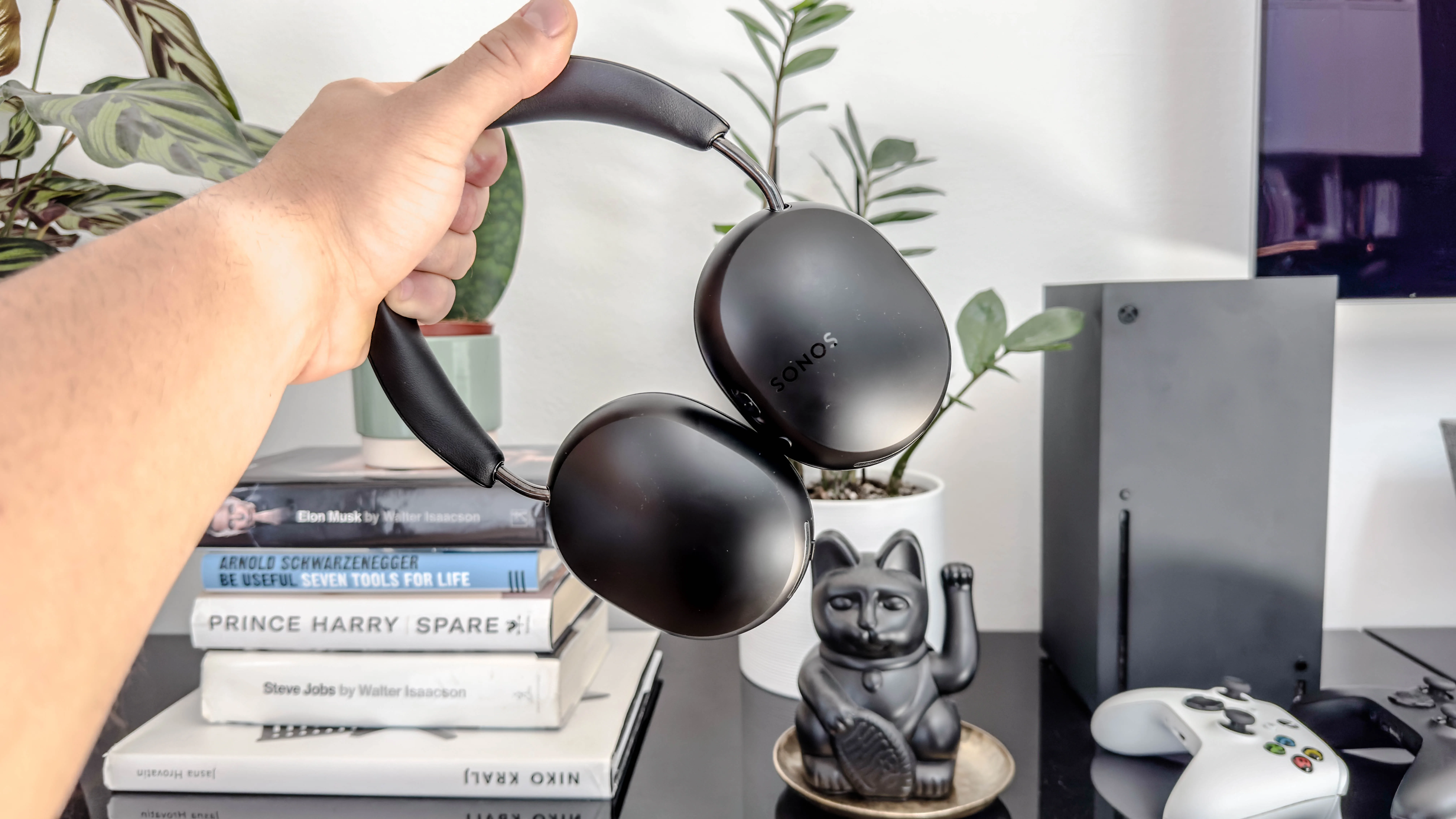test slušalk SONOS Ace