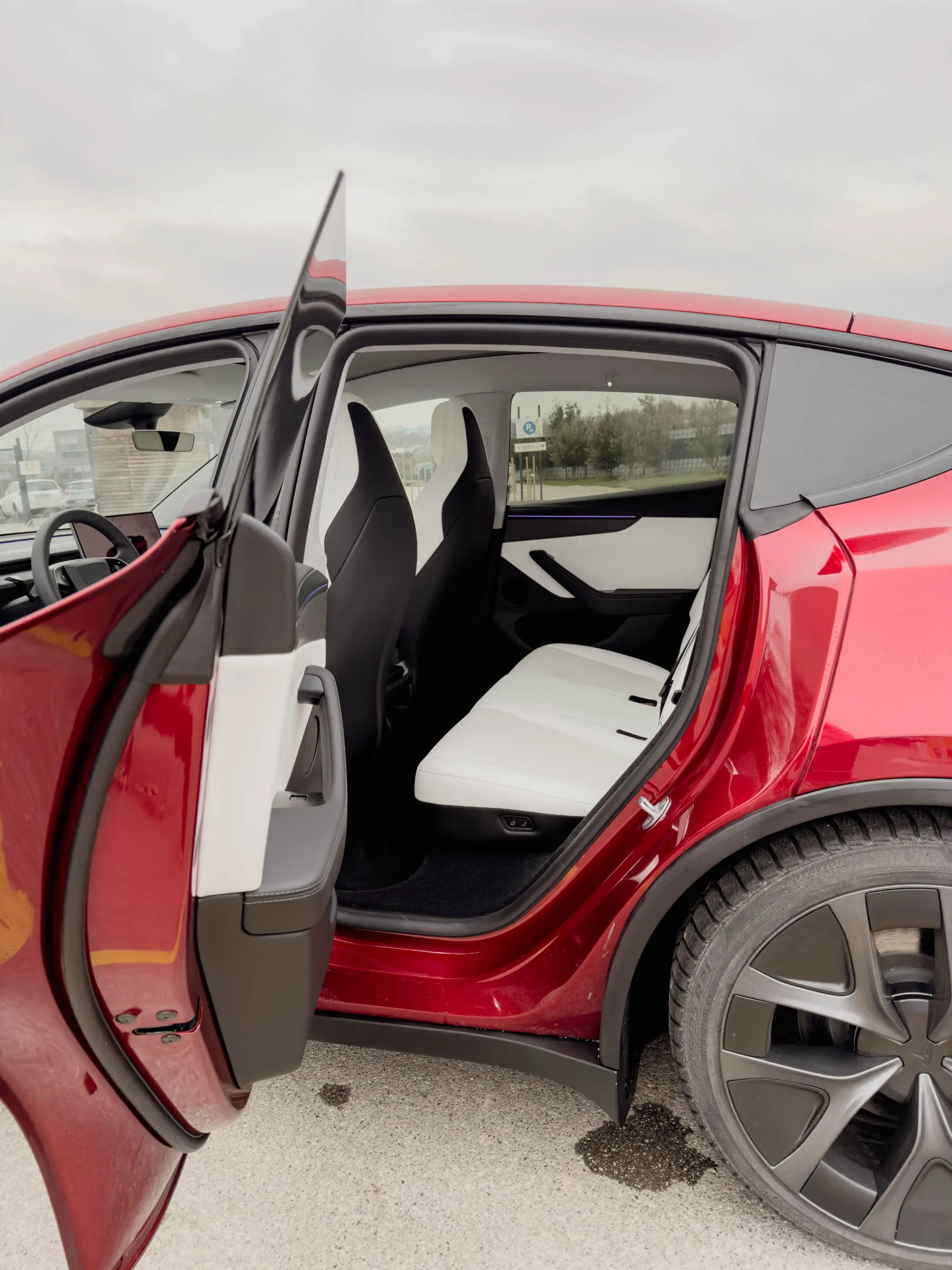 Test: Tesla Model Y Performance – popolnost, ki ubija romantiko (in evropsko avtoindustrijo)