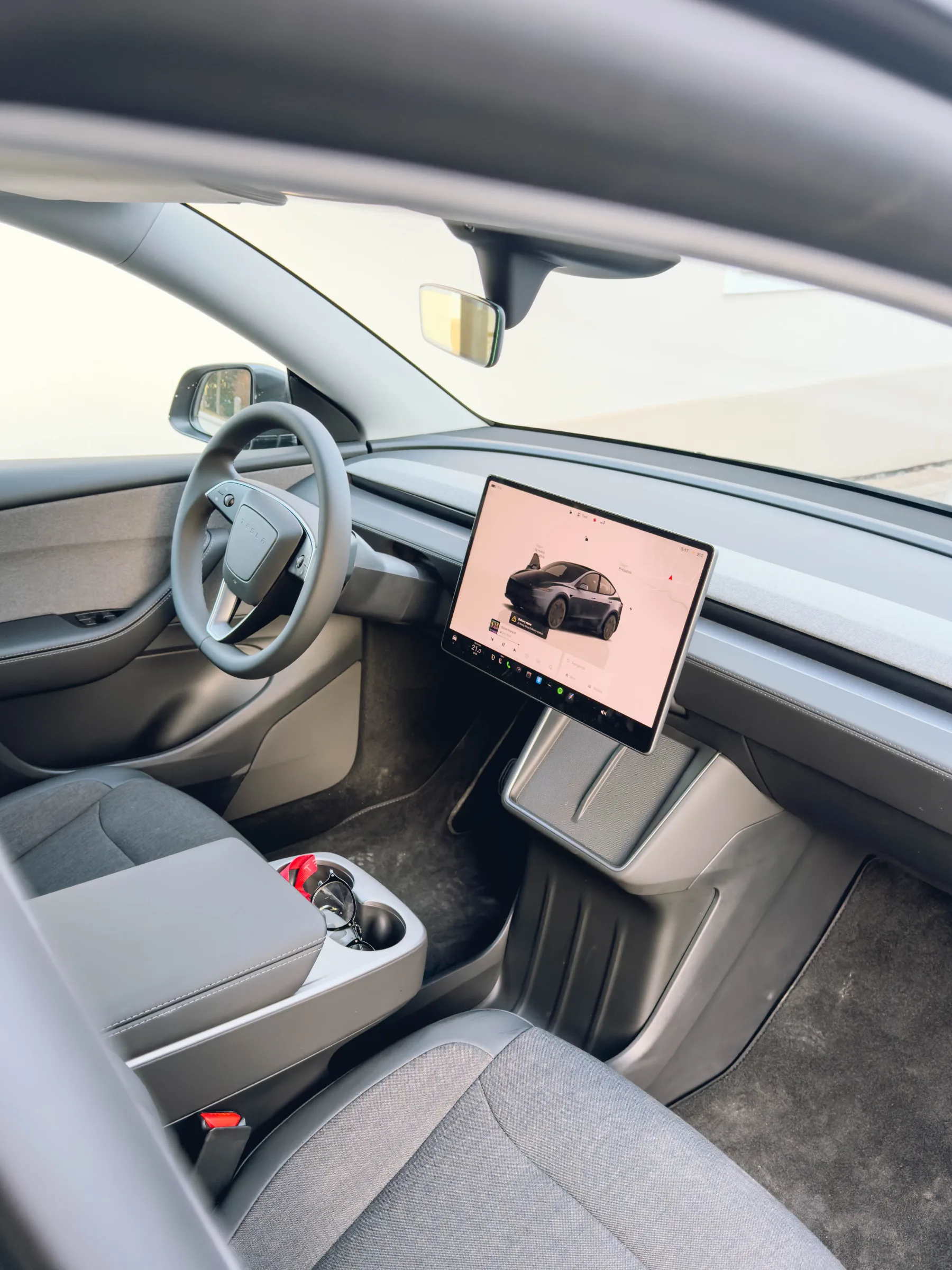 Test: Tesla Model Y Standard RWD »Jeans« generacija ali kako sem vzljubil najboljši taksi na svetu