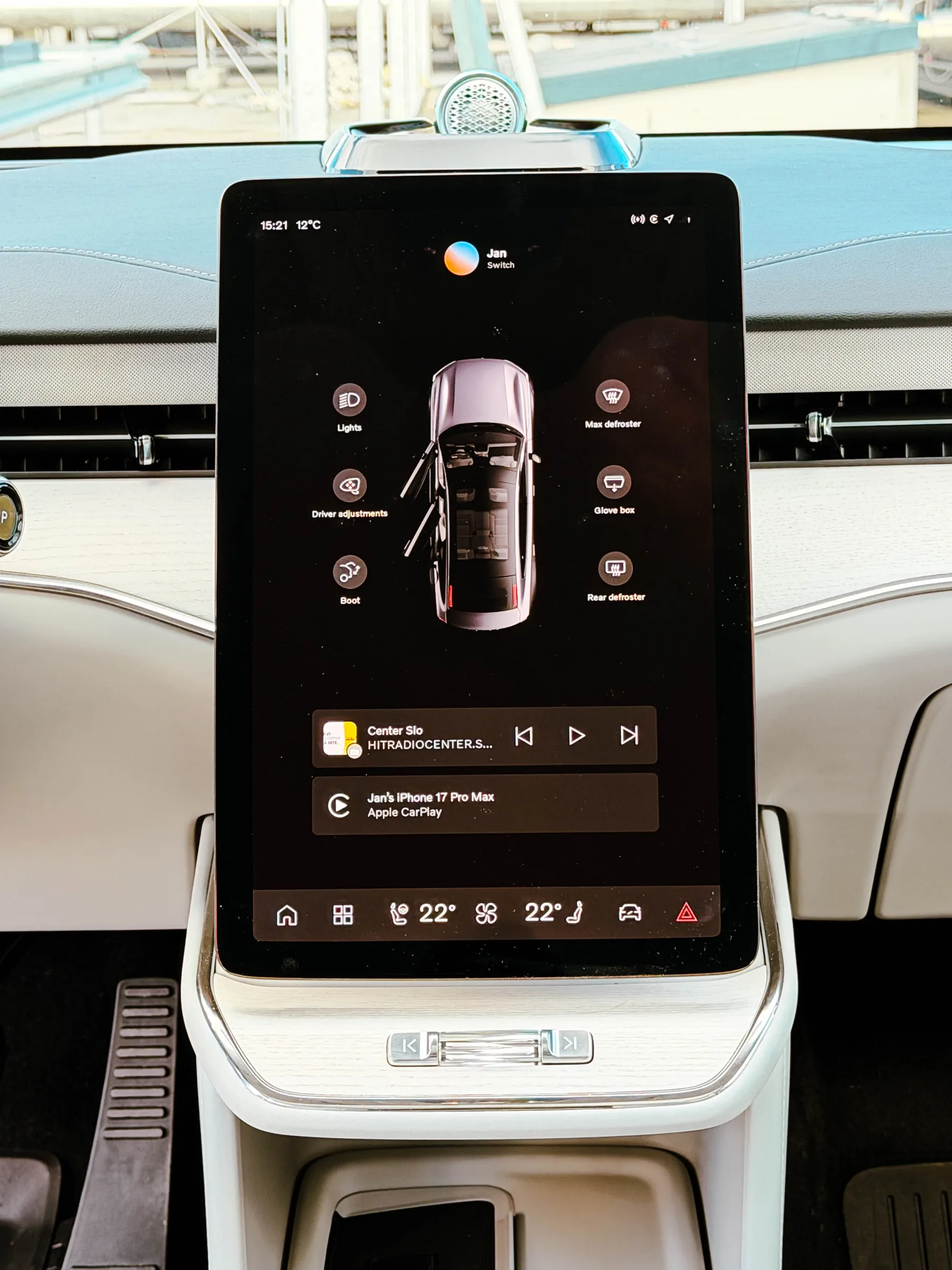 Test Volvo ES90: Tiha švedska revolucija, ki pove več kot tisoč LED trakov