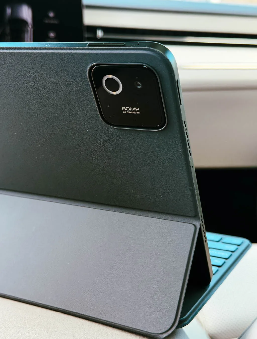 Test Xiaomi Pad 8 Pro: Ultimativna stilska in delovna obsesija