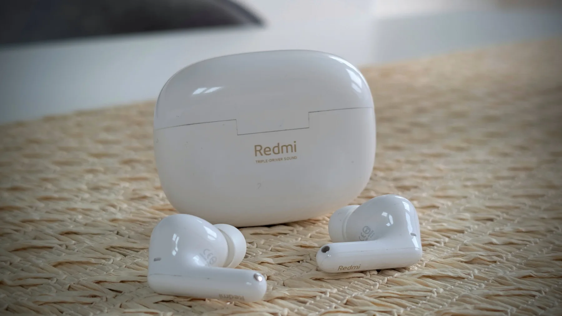 Test: Xiaomi Redmi Buds 6 Pro so brezžične slušalke, ki igrajo na pravo noto za pravo vrednost