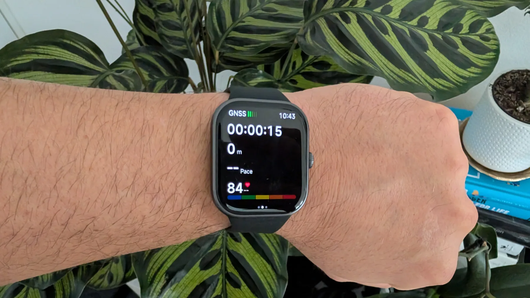 Test: Xiaomi Redmi Watch 5 je ura okoli 100 evrov za vse, ki sovražijo polnjenje baterije