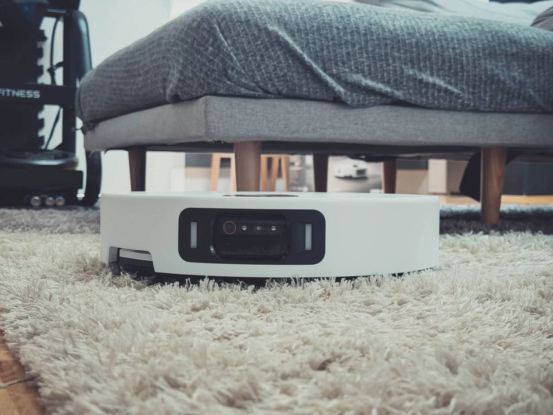 Test Xiaomi Robot Vacuum 5 Pro: robotski sesalnik, ki ne samo da čisti, ampak te skorajda prepriča, da ga rabiš bolj kot partnerja