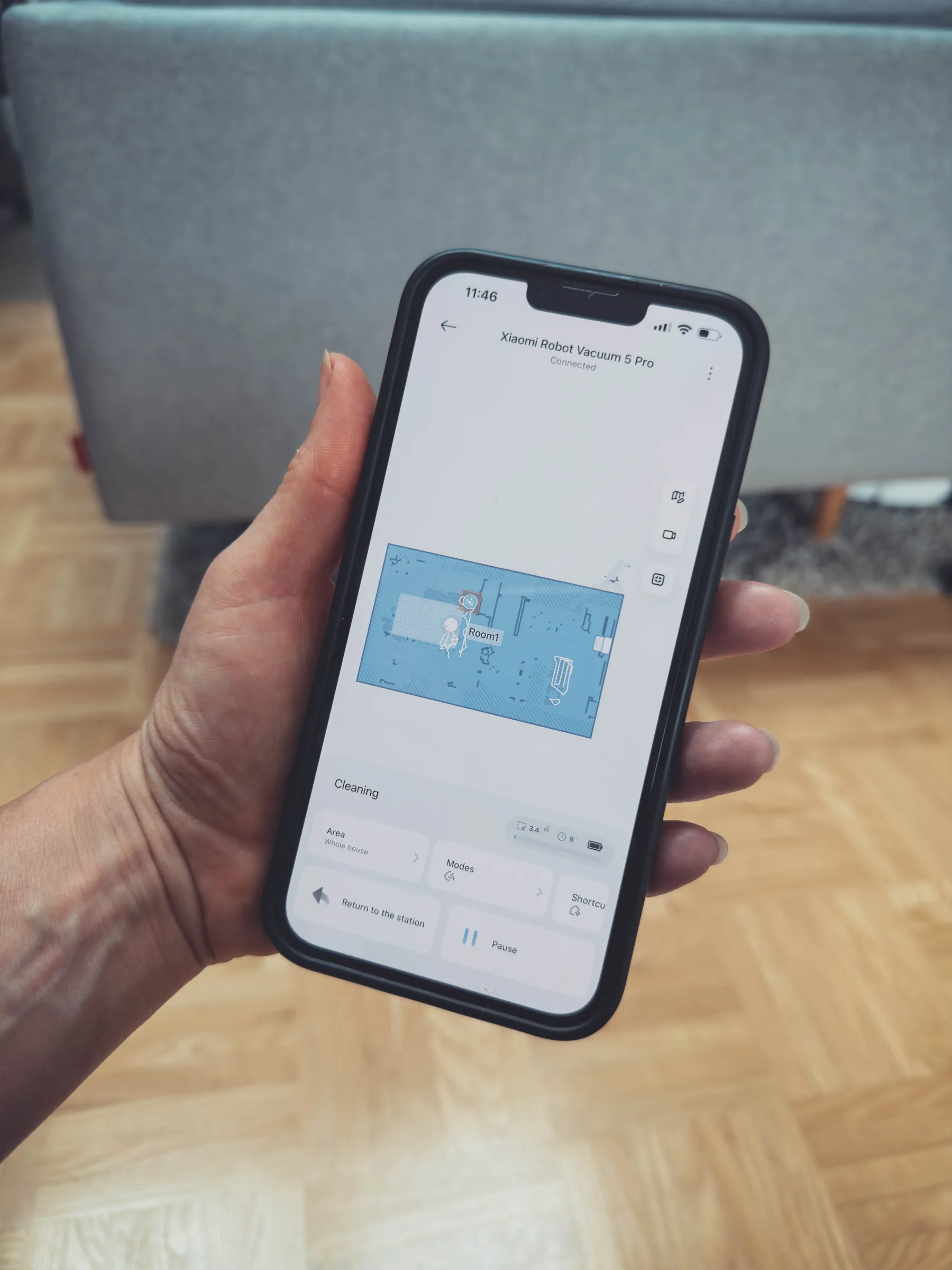 Test Xiaomi Robot Vacuum 5 Pro: robotski sesalnik, ki ne samo da čisti, ampak te skorajda prepriča, da ga rabiš bolj kot partnerja