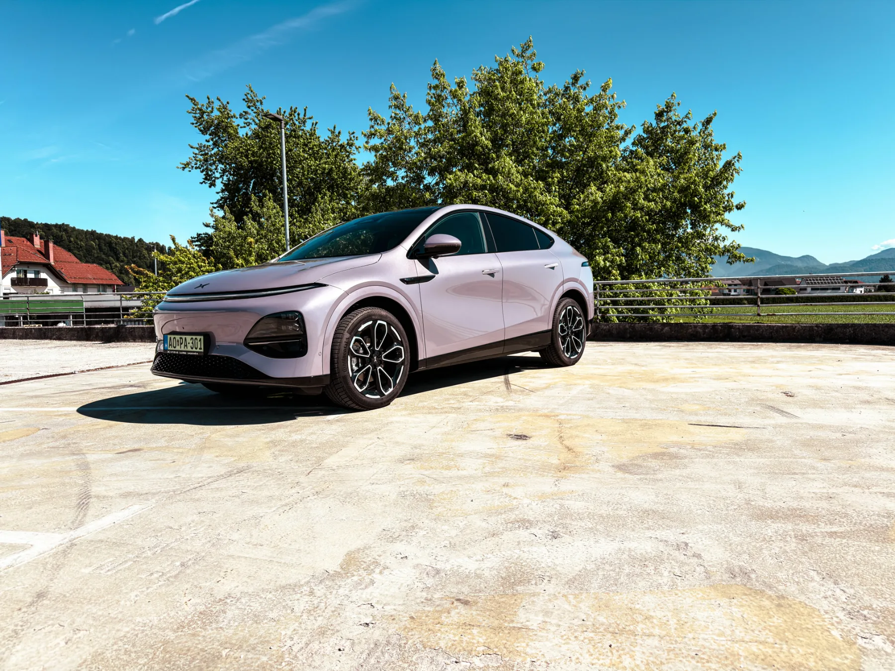 Test XPeng G6 Performance: električni SUV, ki se napolni hitreje, kot spiješ kavo 451 kW, 480 KM – a hitrost še ni karakter