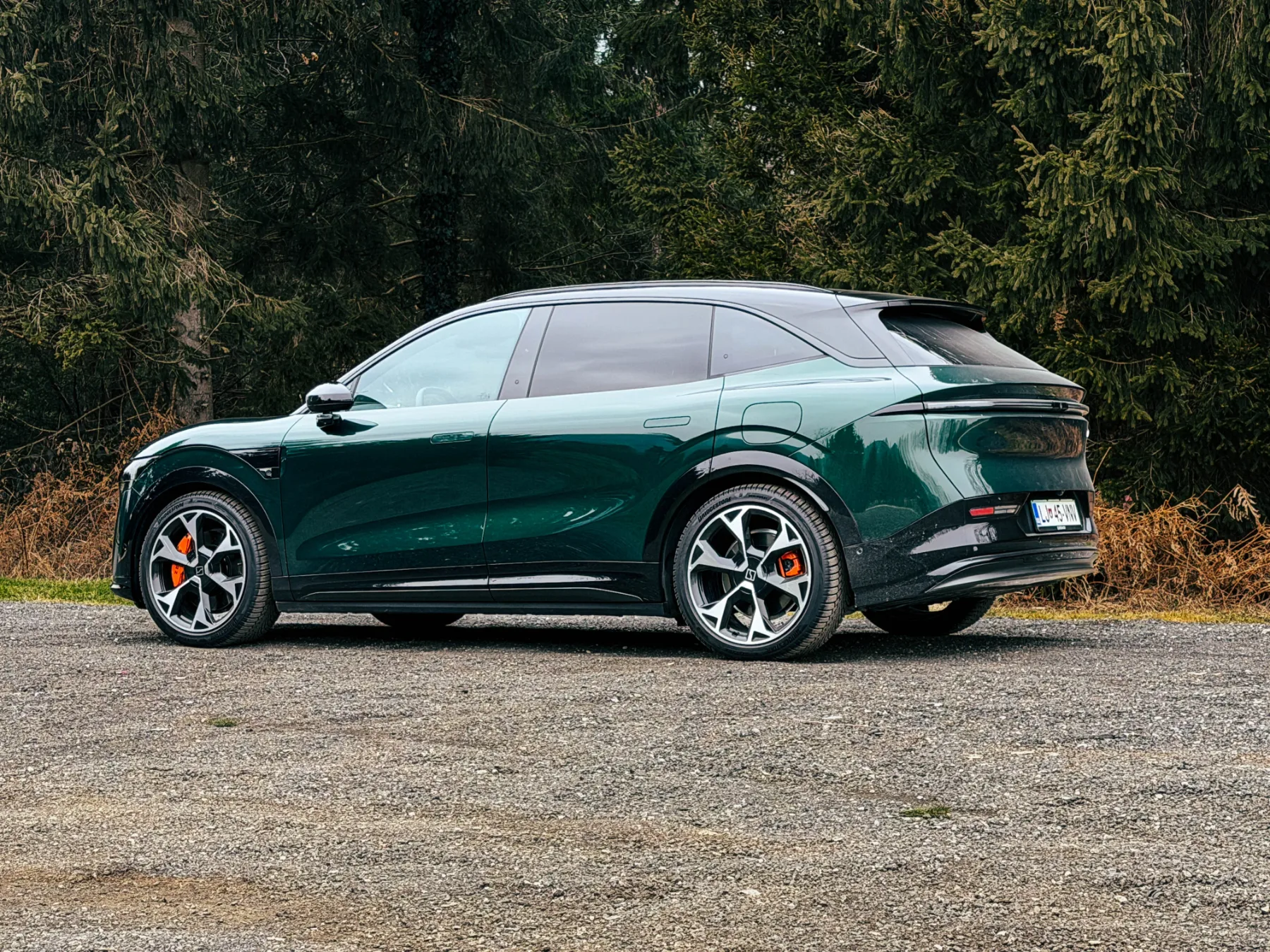 Test Zeekr 7X Privilege AWD je kitajski ‘raketni’ SUV, zaradi katerega nemški inženirji v Stuttgartu ne spijo mirno