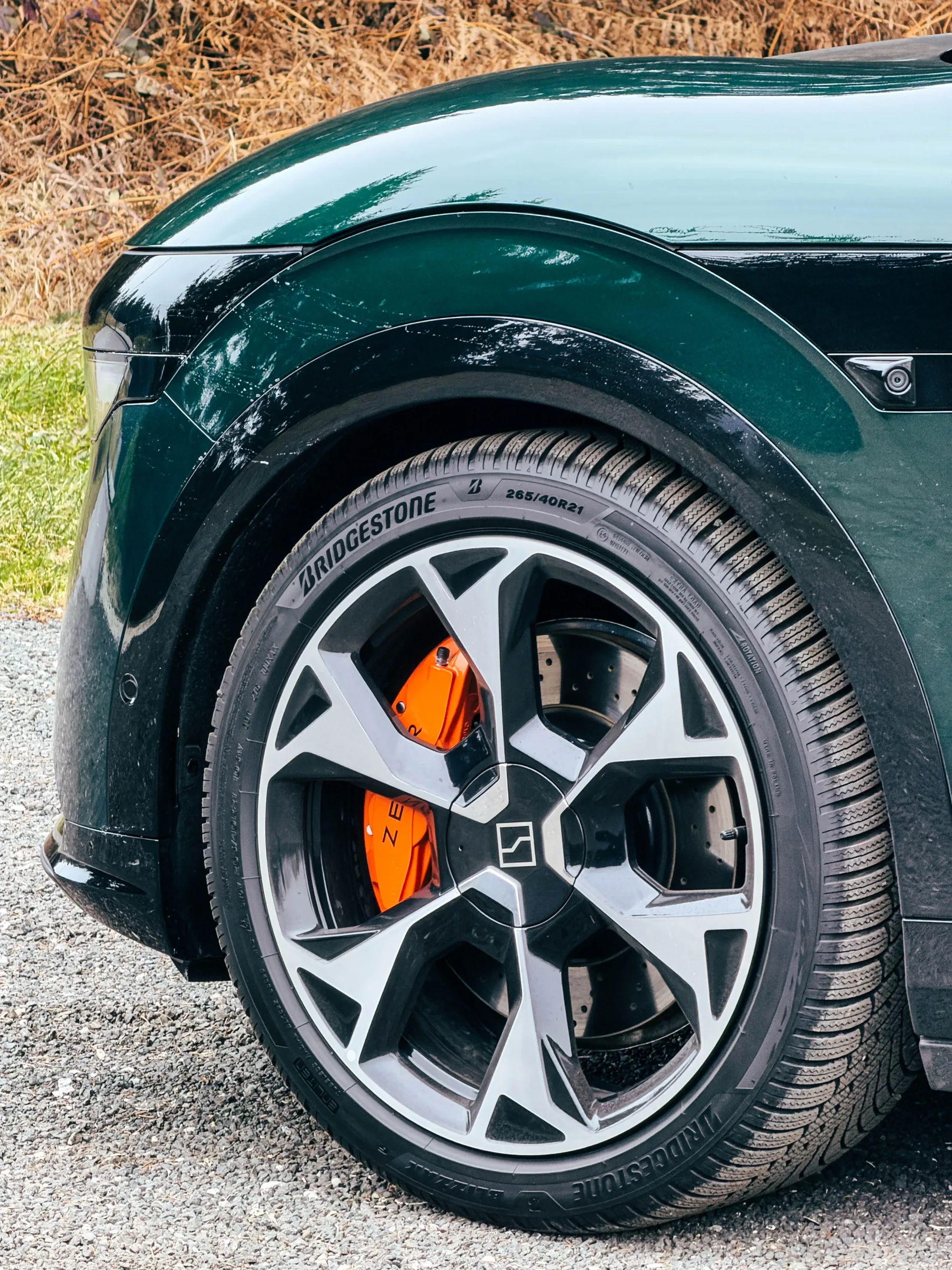 Test Zeekr 7X Privilege AWD je kitajski ‘raketni’ SUV, zaradi katerega nemški inženirji v Stuttgartu ne spijo mirno