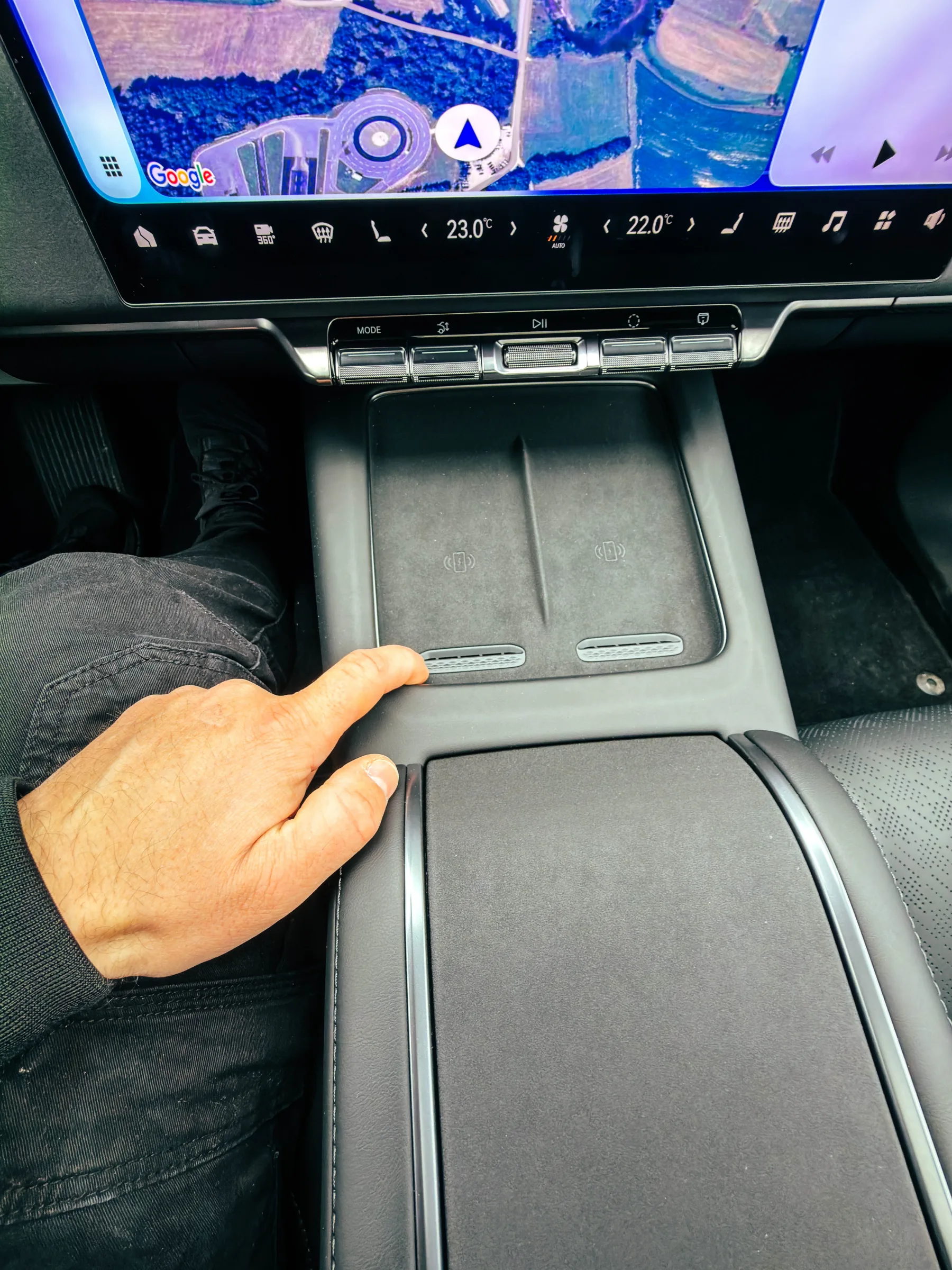 Test Zeekr 7X Privilege AWD je kitajski ‘raketni’ SUV, zaradi katerega nemški inženirji v Stuttgartu ne spijo mirno