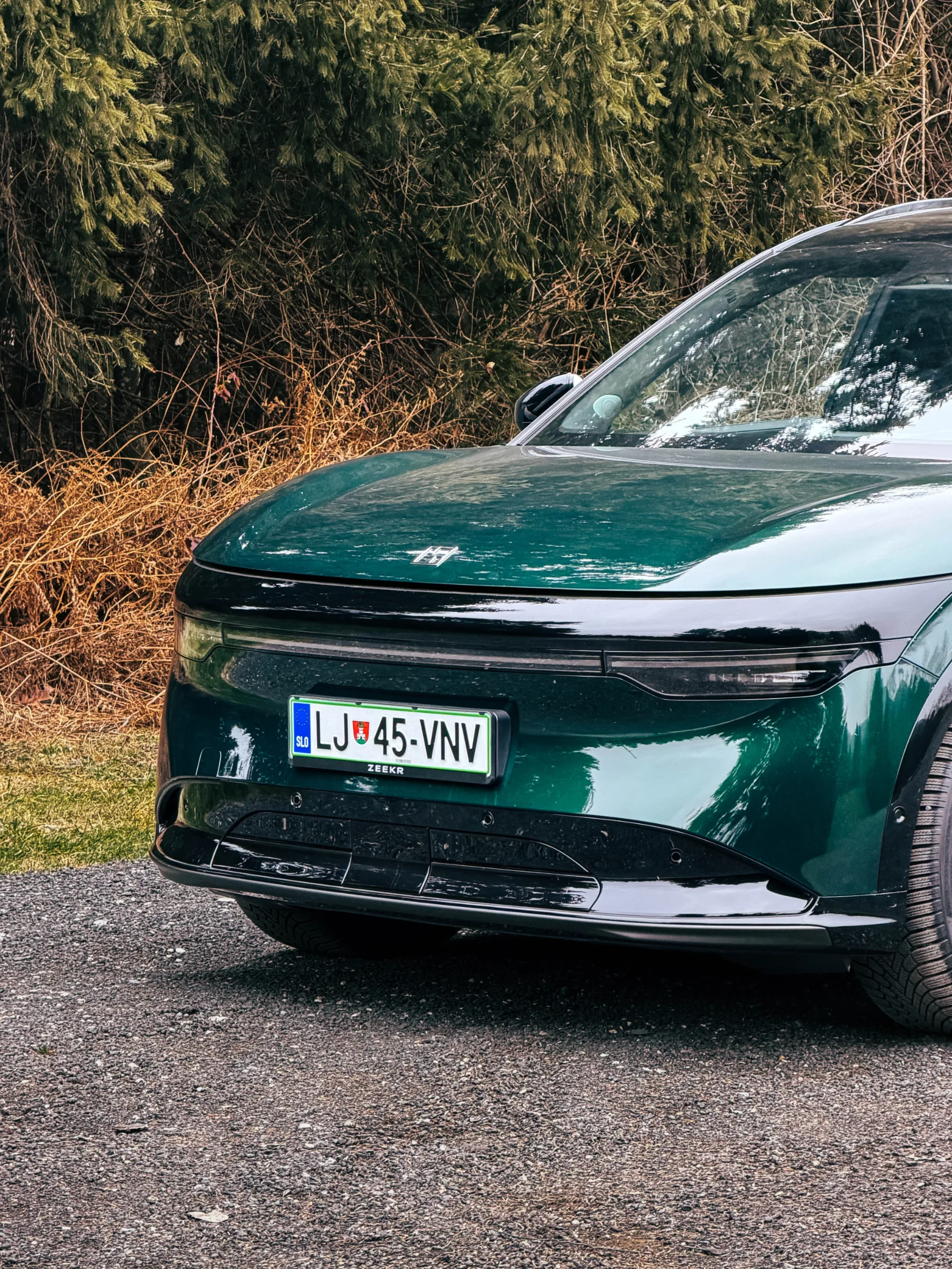 Test Zeekr 7X Privilege AWD je kitajski ‘raketni’ SUV, zaradi katerega nemški inženirji v Stuttgartu ne spijo mirno