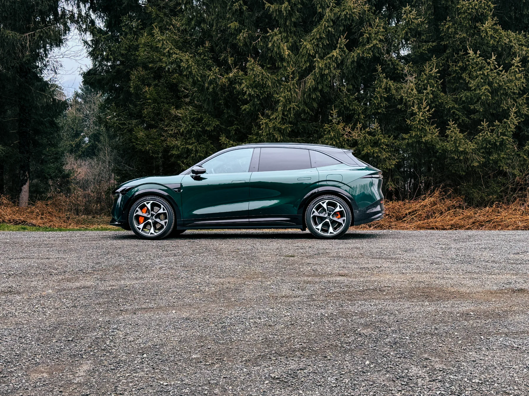 Test Zeekr 7X Privilege AWD je kitajski ‘raketni’ SUV, zaradi katerega nemški inženirji v Stuttgartu ne spijo mirno
