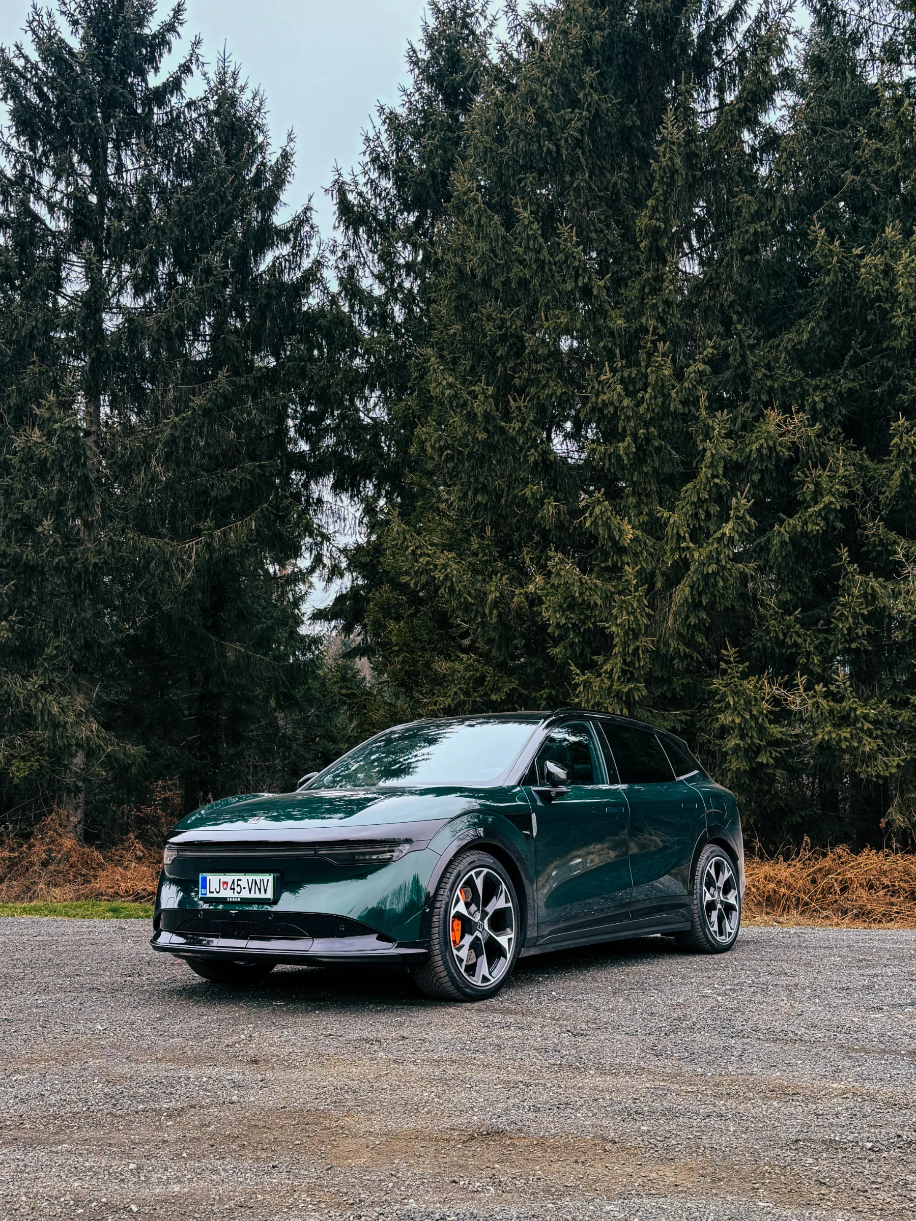 Test Zeekr 7X Privilege AWD je kitajski ‘raketni’ SUV, zaradi katerega nemški inženirji v Stuttgartu ne spijo mirno