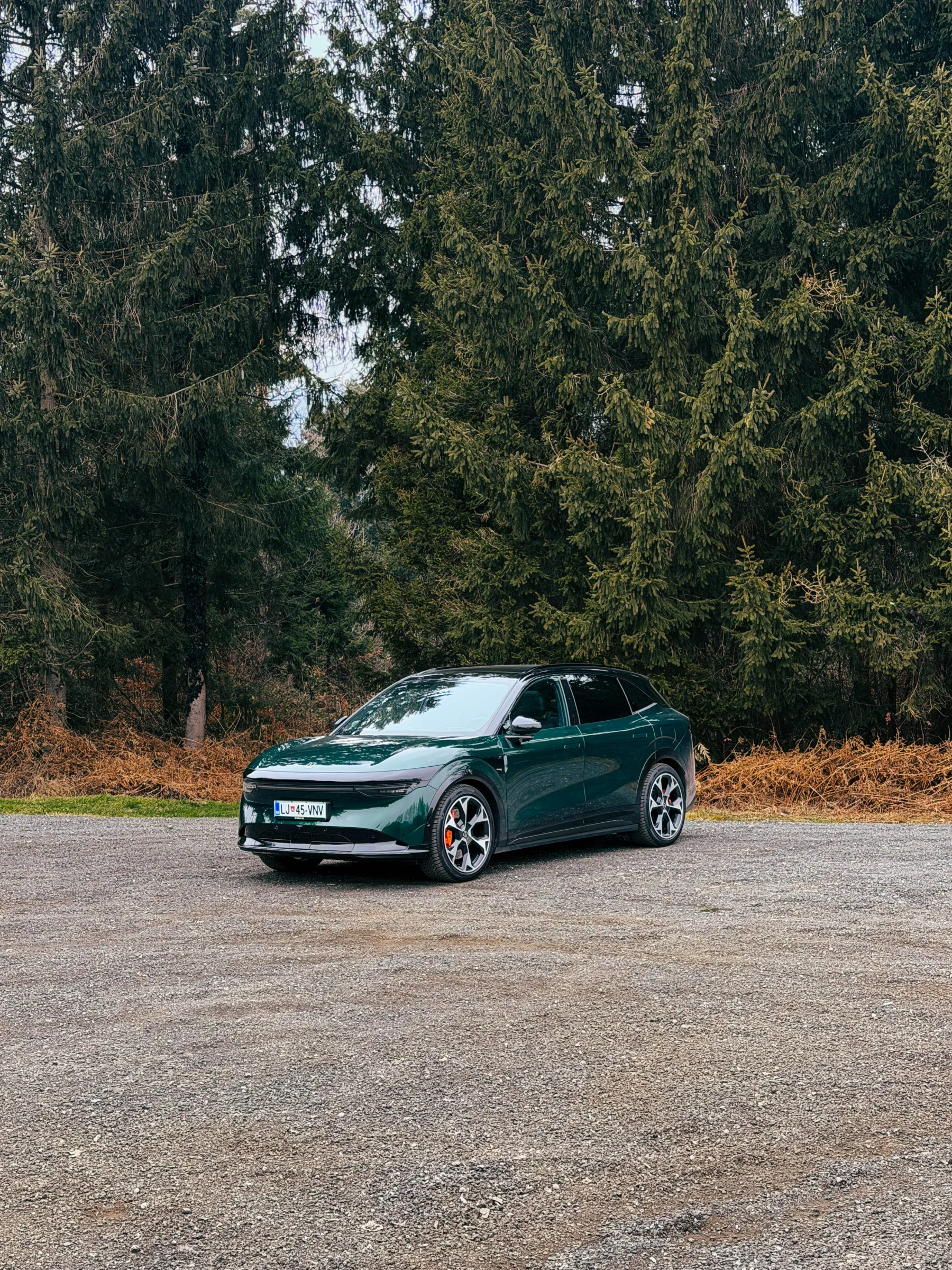 Test Zeekr 7X Privilege AWD je kitajski ‘raketni’ SUV, zaradi katerega nemški inženirji v Stuttgartu ne spijo mirno