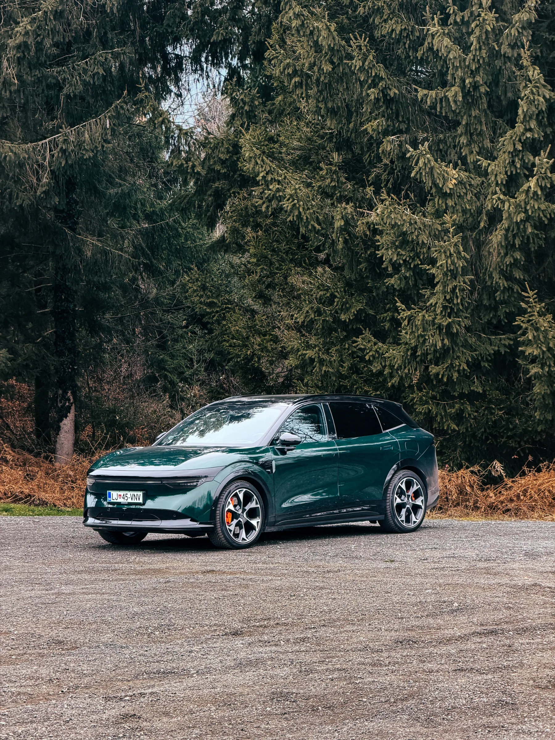 Test Zeekr 7X Privilege AWD je kitajski ‘raketni’ SUV, zaradi katerega nemški inženirji v Stuttgartu ne spijo mirno