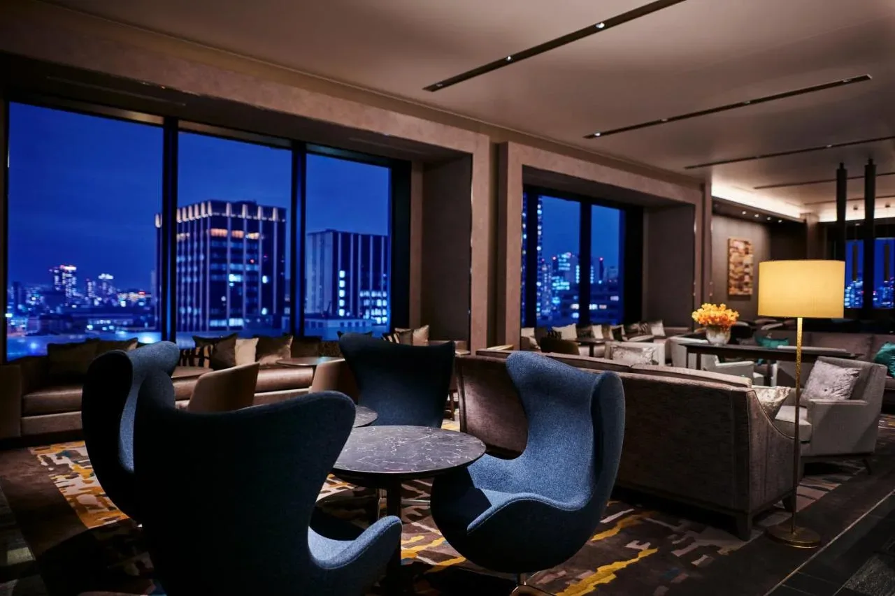 The Royal Park Hotel (Osaka, Japonska): Oaza miru v osrčju neonske džungle Osake
