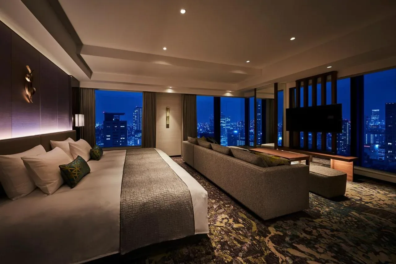 The Royal Park Hotel (Osaka, Japonska): Oaza miru v osrčju neonske džungle Osake