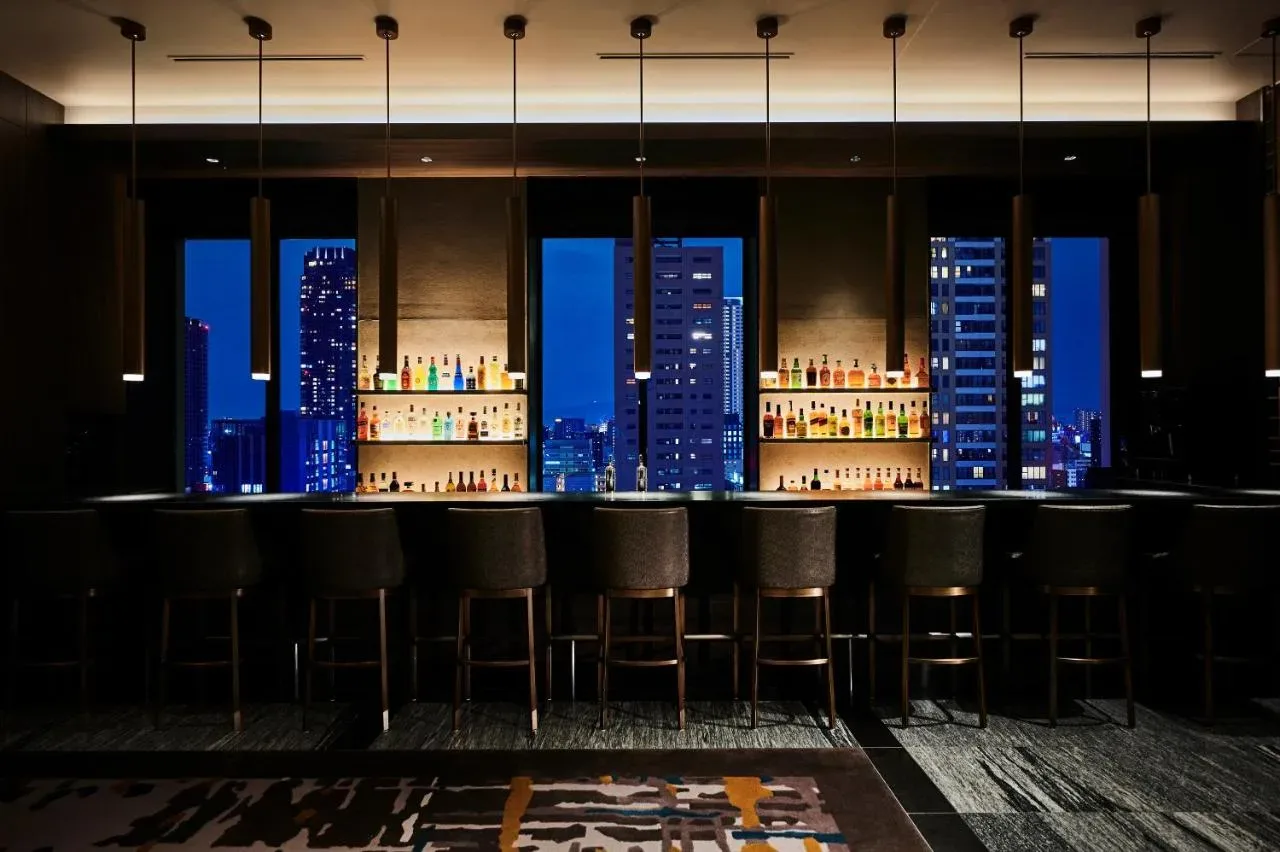 The Royal Park Hotel (Osaka, Japonska): Oaza miru v osrčju neonske džungle Osake