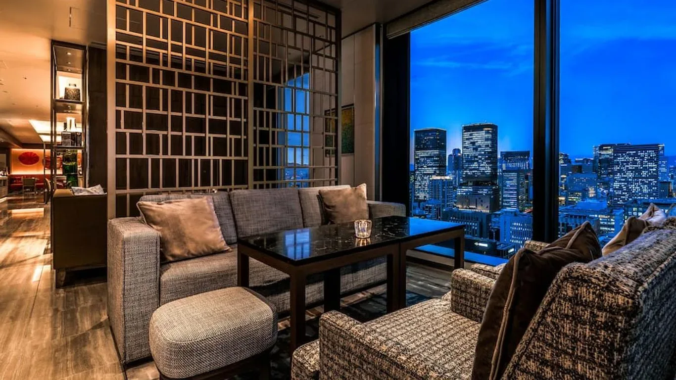 The Royal Park Hotel (Osaka, Japonska): Oaza miru v osrčju neonske džungle Osake