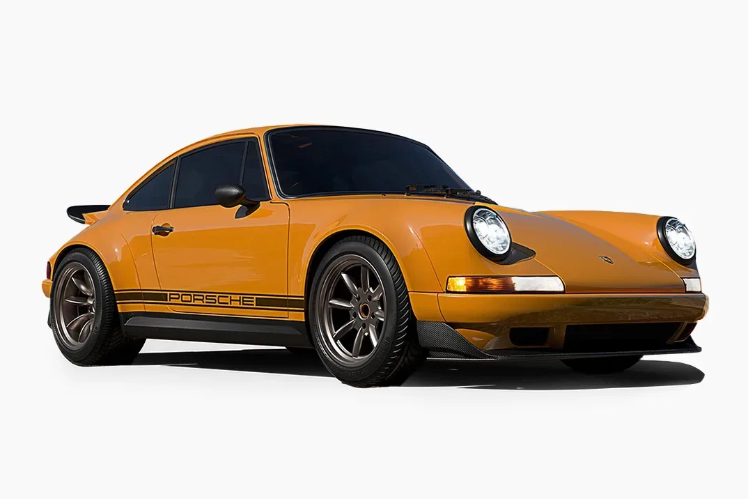 Theon R: povratek porscheja 964 carrera z novodobno lahkotnostjo karbona