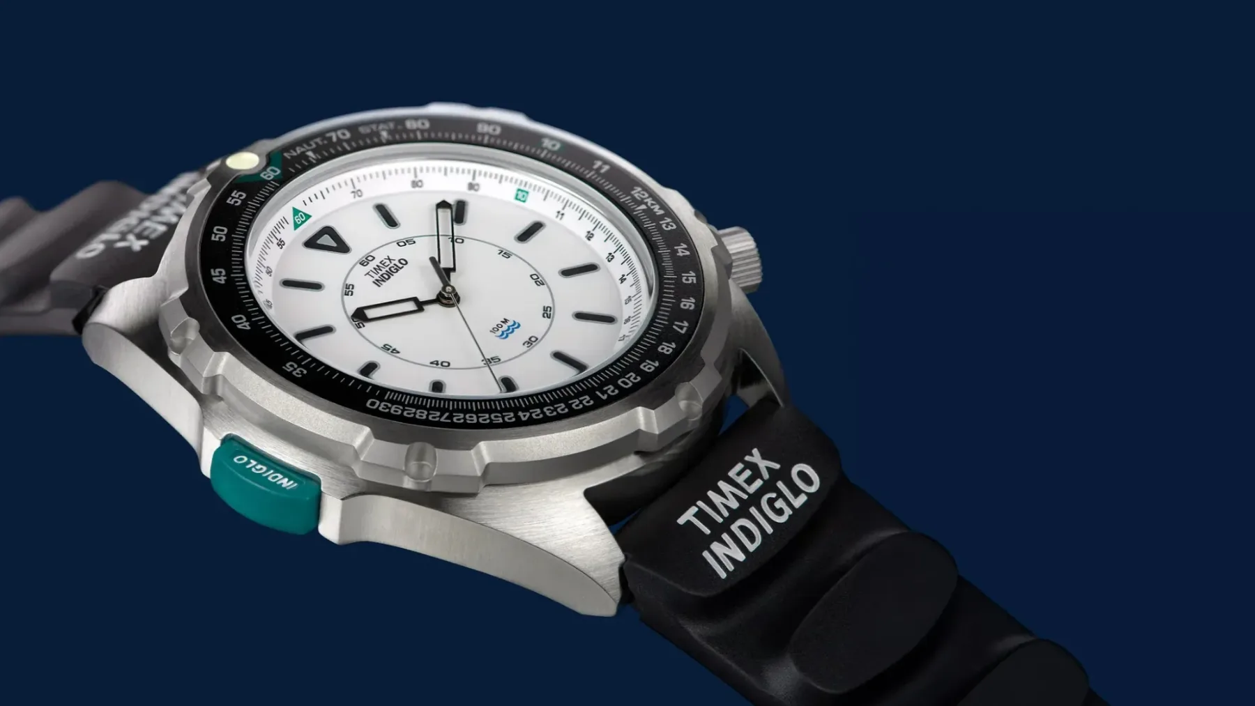 Timex Intrepid Reissue se vrača: Legendarna jadralna ura, ki jo je nosil JFK Jr., zdaj za 199 €