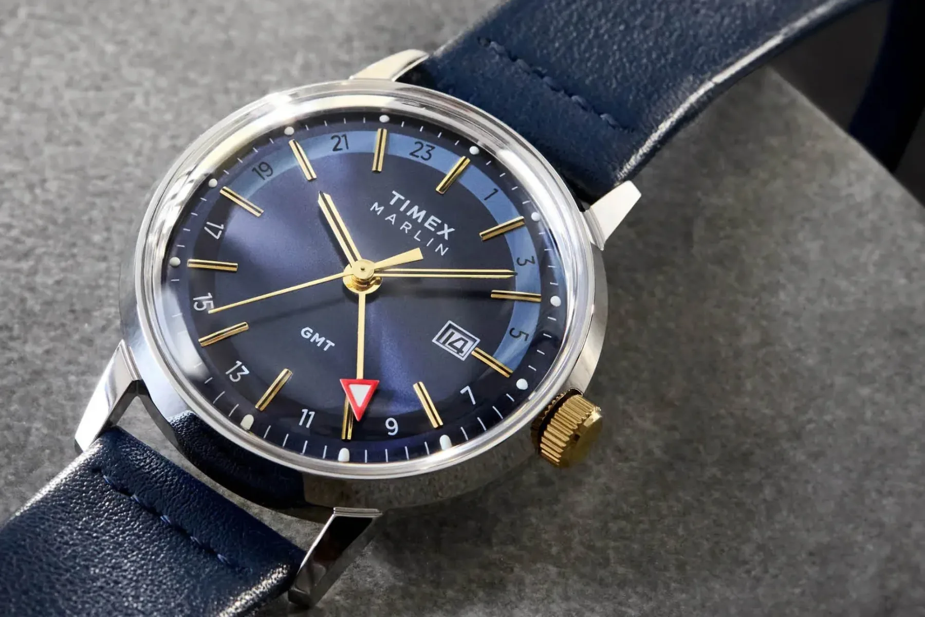 Timex Marlin Quartz GMT: vintage šarm s potovalnim zasukom (40 mm, $/€199–$/€239)