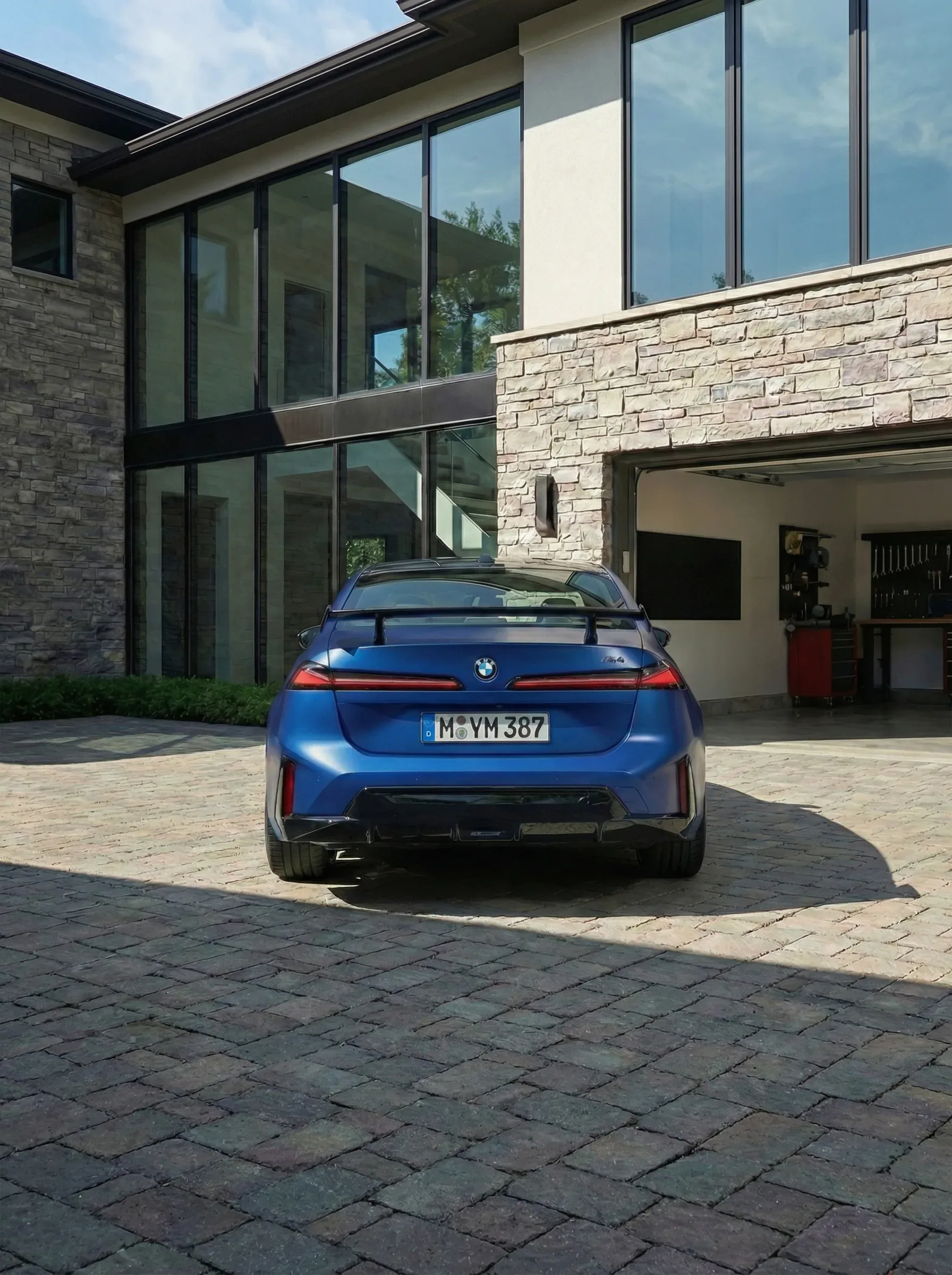 To bo BMW i3M Neue Klasse: Električni M3 s 1360 konji, ki bo bencinske hudiče poslal v predčasni pokoj?