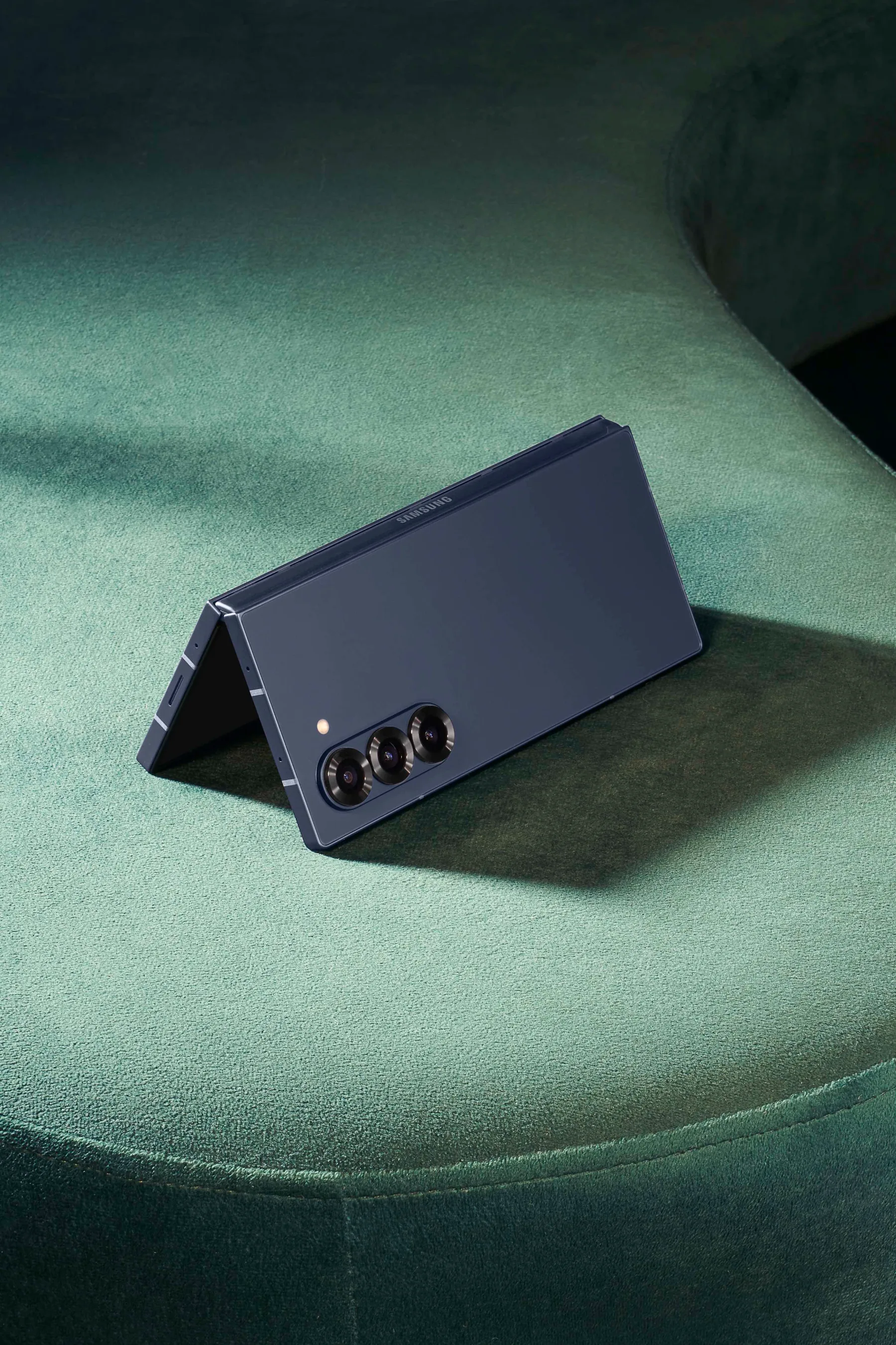To bo Samsung Galaxy Z Fold 7: prepogljivi kralj se vrača – tnjši, močnejši in (morda) pametnejši