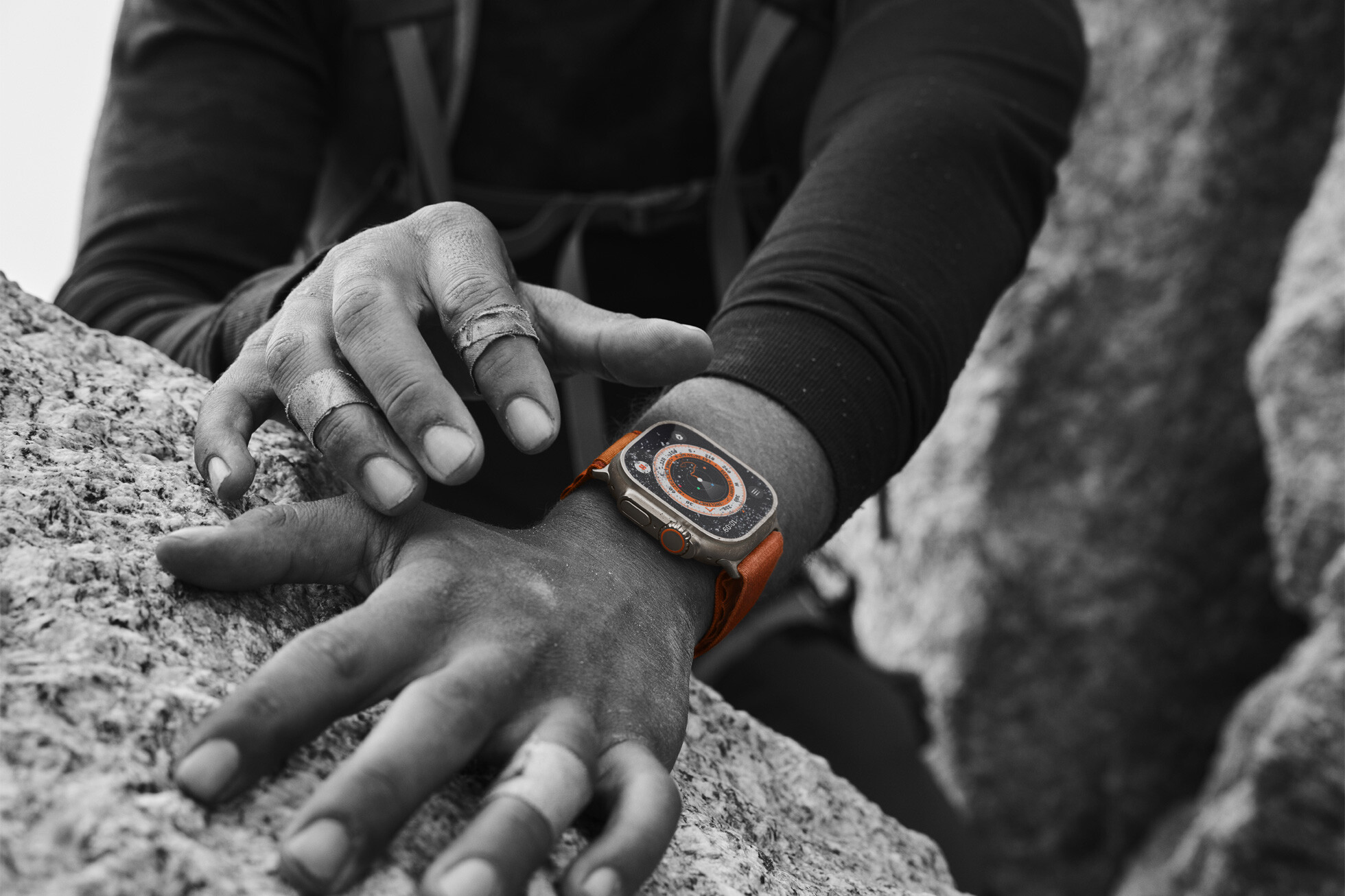 To je Apple Watch Ultra – najbolj športna in vsestranska Apple ura vseh časov