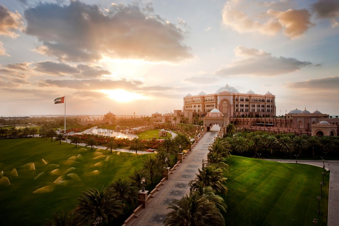 Hotel s sedmimi zvezdicami: Emirates Palace, Abu Dhabi, Združeni arabski emirati