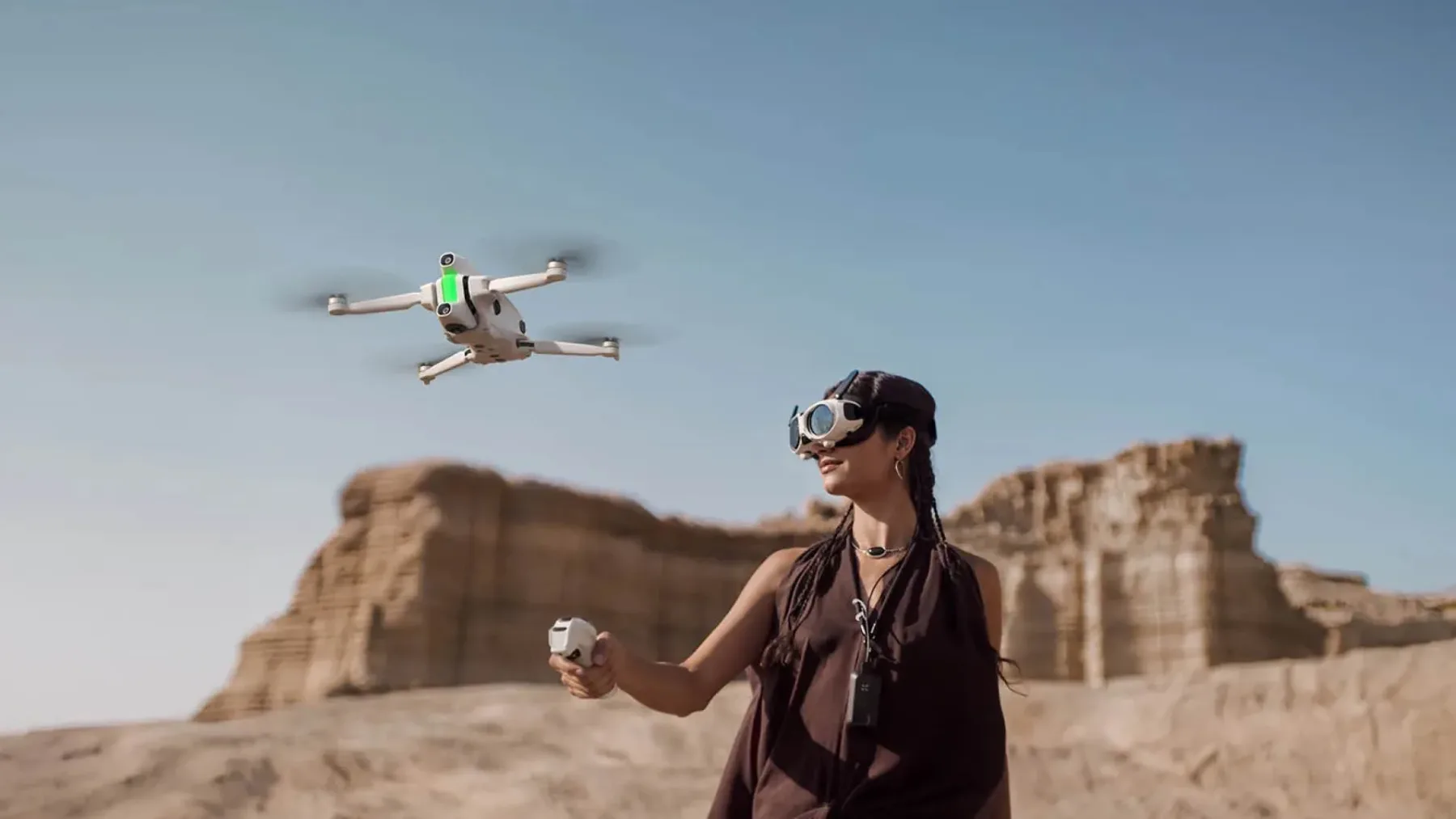To je Insta360 Antigravity A1: prvi 8K 360° dron, ki posname vse in skrije sebe