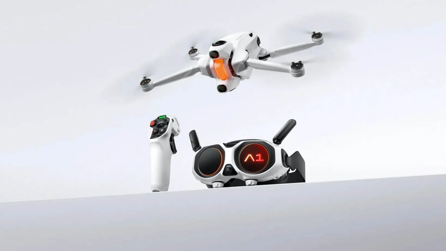To je Insta360 Antigravity A1: prvi 8K 360° dron, ki posname vse in skrije sebe