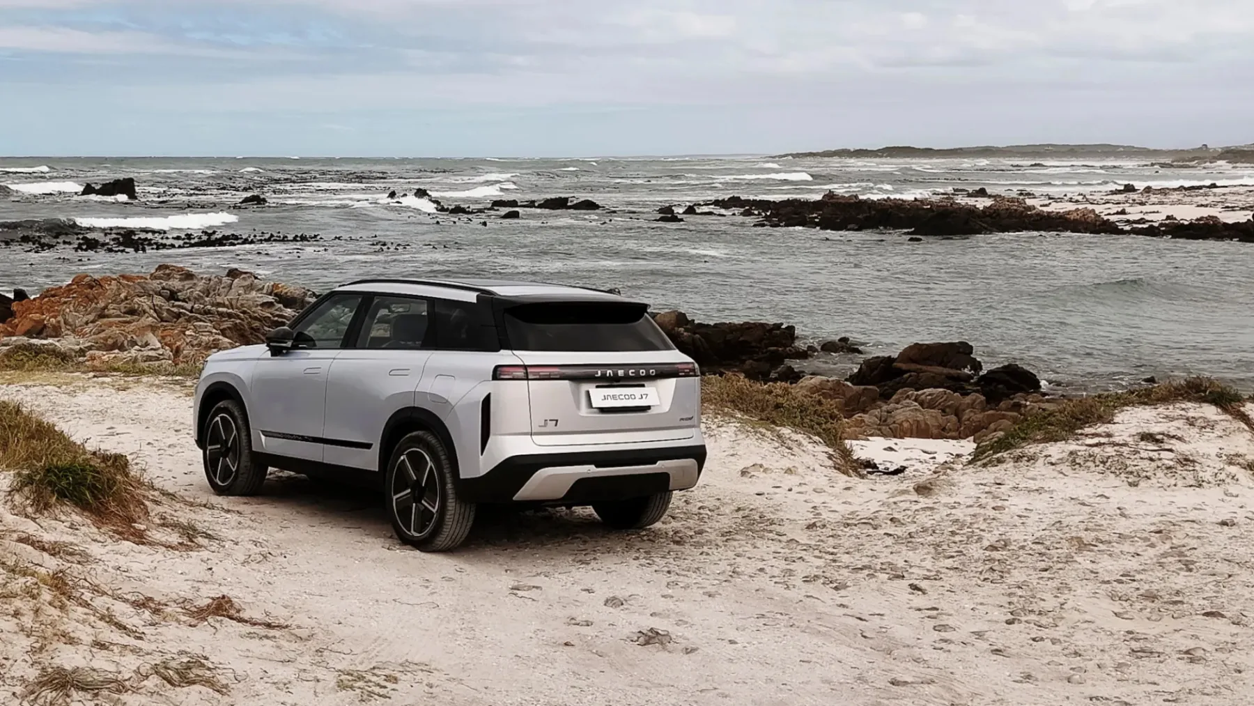 To je Jaecoo J7 – kitajski Range Rover za pol cene? Popolna SUV iluzija ali resnično dobra kupčija?