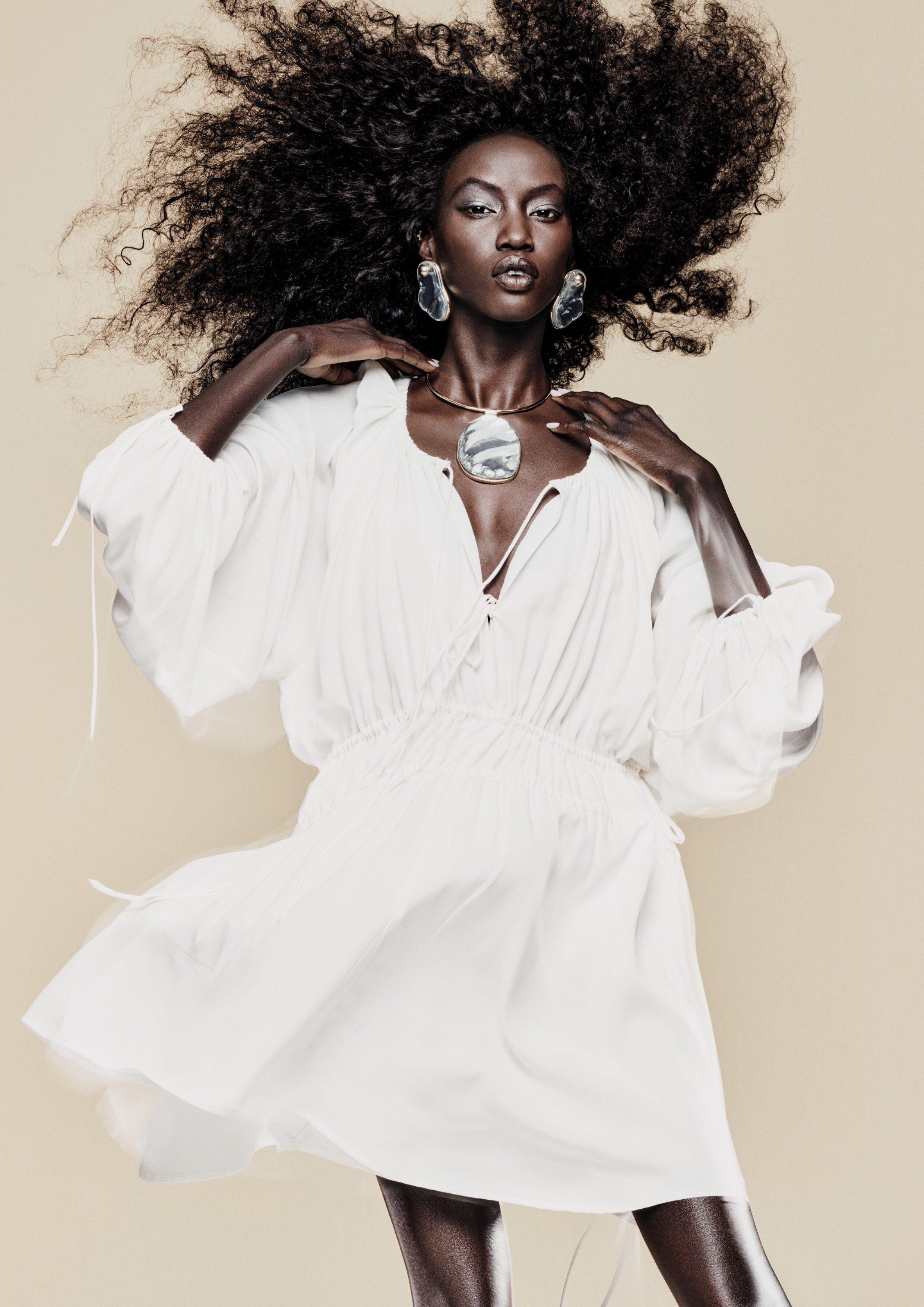 To je kolekcija H&M Pomlad 2024: Eleganca s pridihom romantike