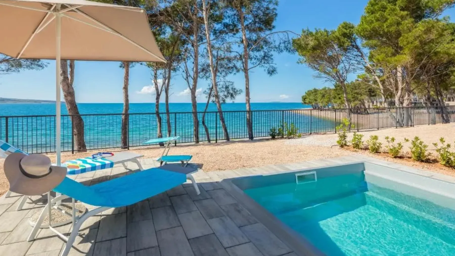 To je najboljši kamp Hrvaške – Aminess Avalona Camping Resort: rajna Pagu s petimi zvezdicami, kjer kampiranje dobi novo definicijo