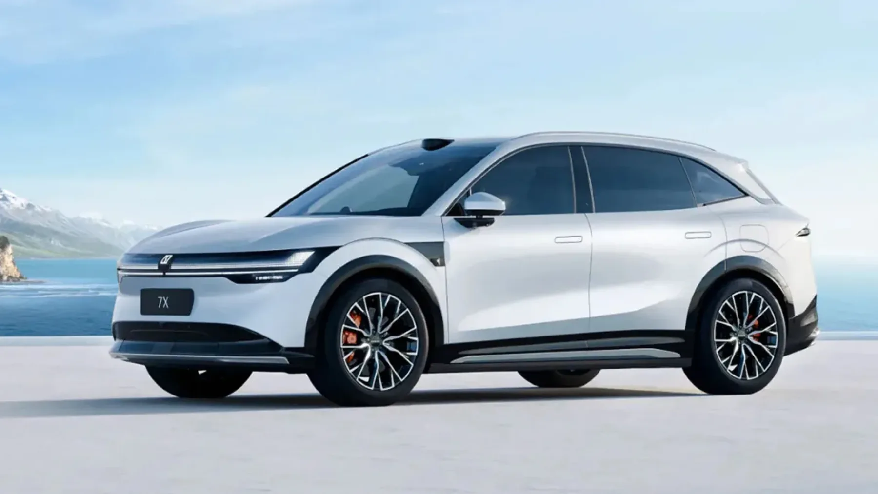 To je ZEEKR 7X: družinski električni SUV s 636 konji, 600+ kilometrov dosega za ceno okoli 45.000 evrov