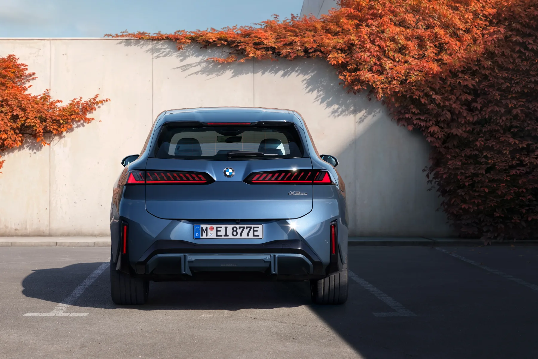 To si mislijo novinarji po testiranji BMW iX3 Neue Klasse: 85.000 € za tole? Ko “premium” BMW postane kralj cenene plastike.