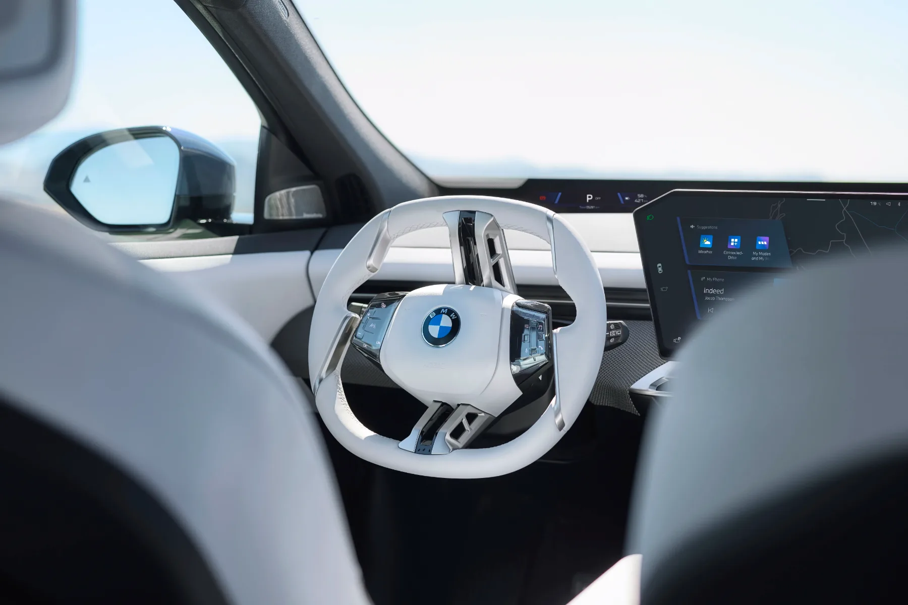 To si mislijo novinarji po testiranji BMW iX3 Neue Klasse: 85.000 € za tole? Ko “premium” BMW postane kralj cenene plastike.