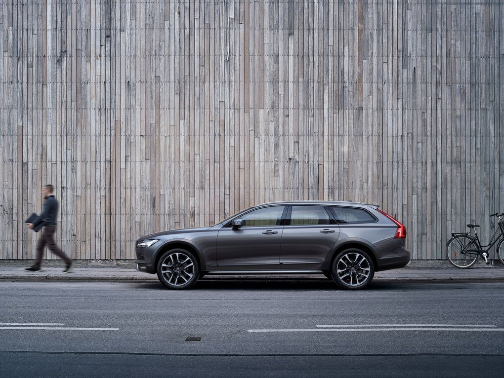 Volvo V90 Cross Country