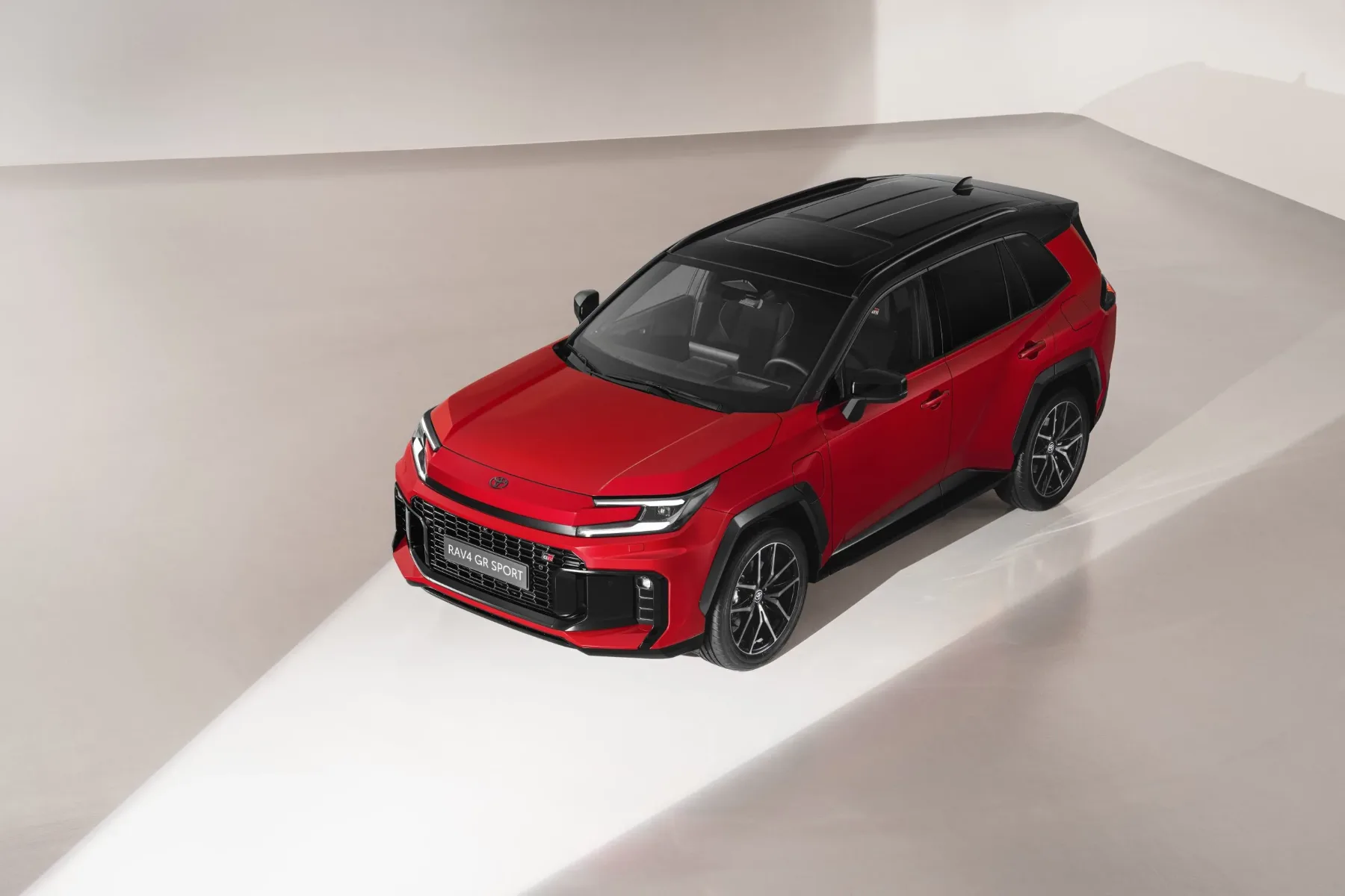 Tokyo Mobility Show 2025: Japonski avtomobilski imperij udarja nazaj (z ekranom, hibridom in kančkom nostalgije)
