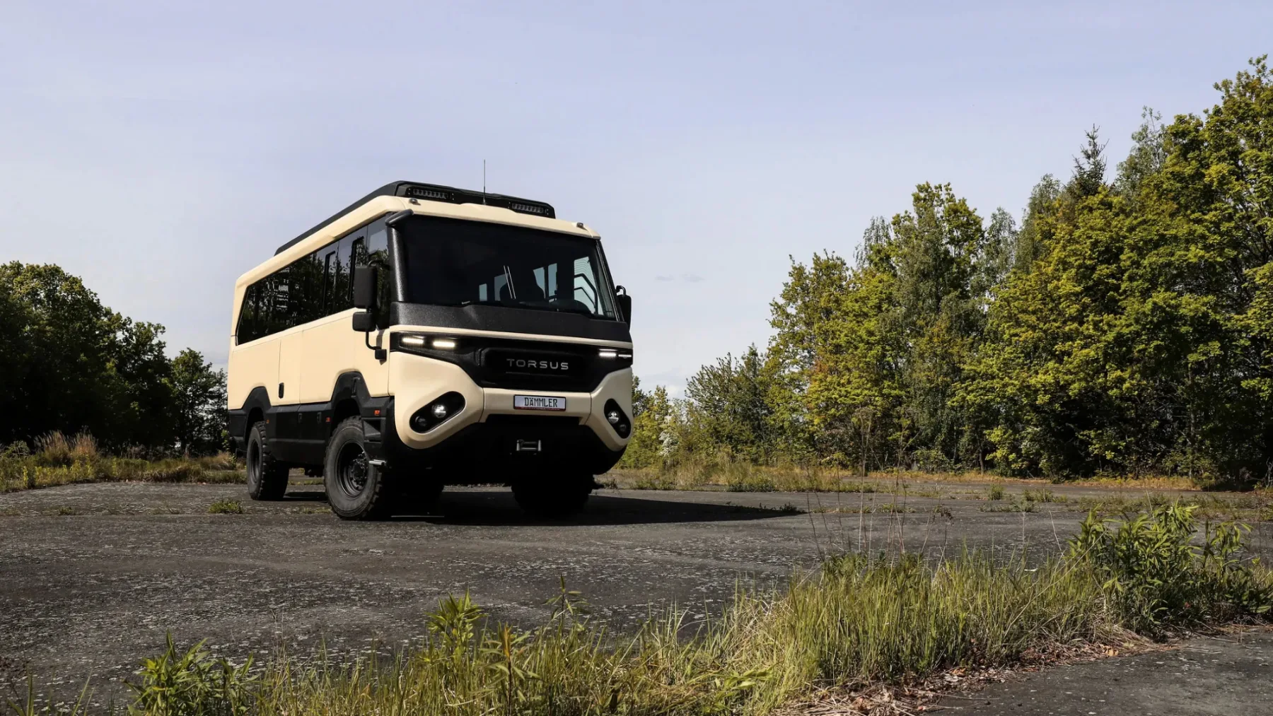 Torsus Praetorian Liberra – avtodom, ki požre gorske prelaze kot Land Rover
