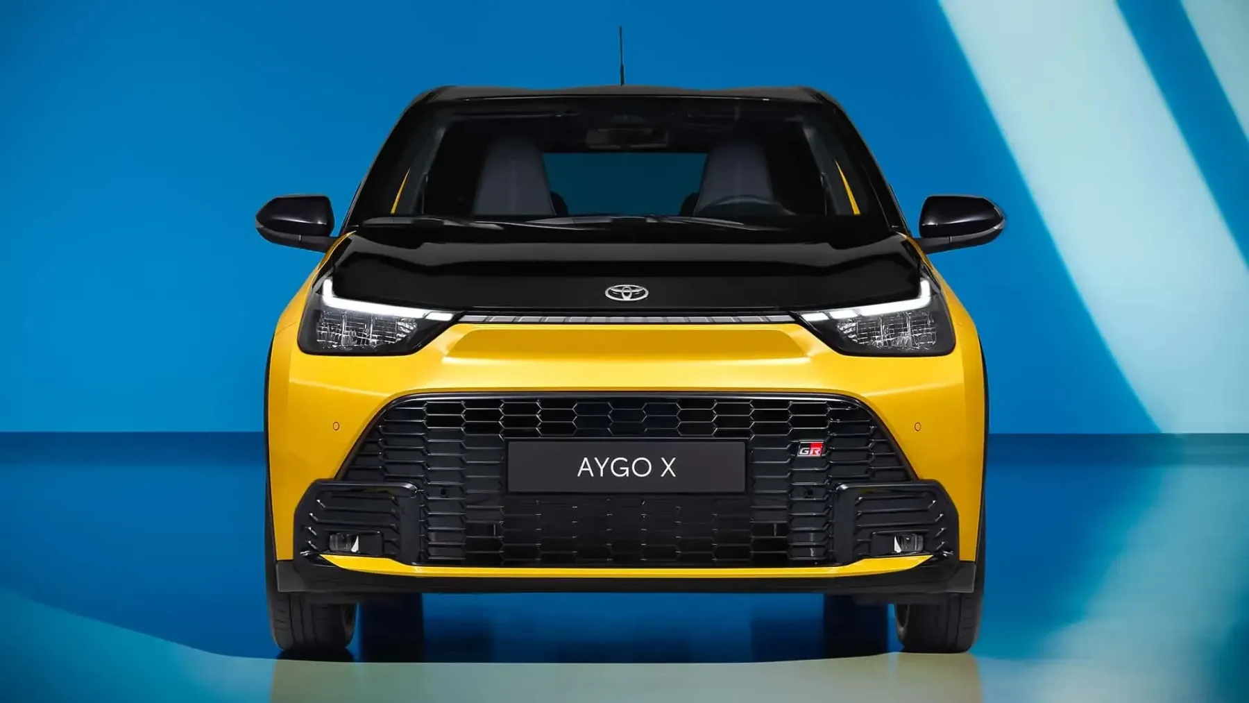 Toyota Aygo X Hybrid GR Sport 2025: je najmanjši športni hibrid, ki si ga boste želeli voziti