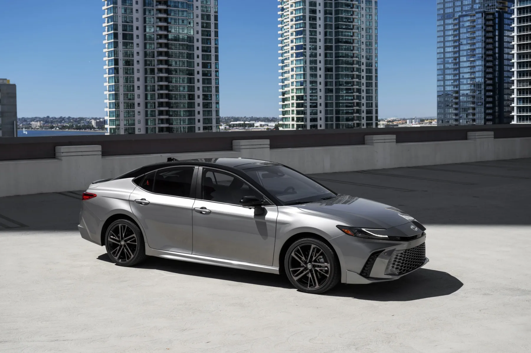 TOYOTA Carmy 2025: najbolje prodajana ameriška limuzina in to z razlogom