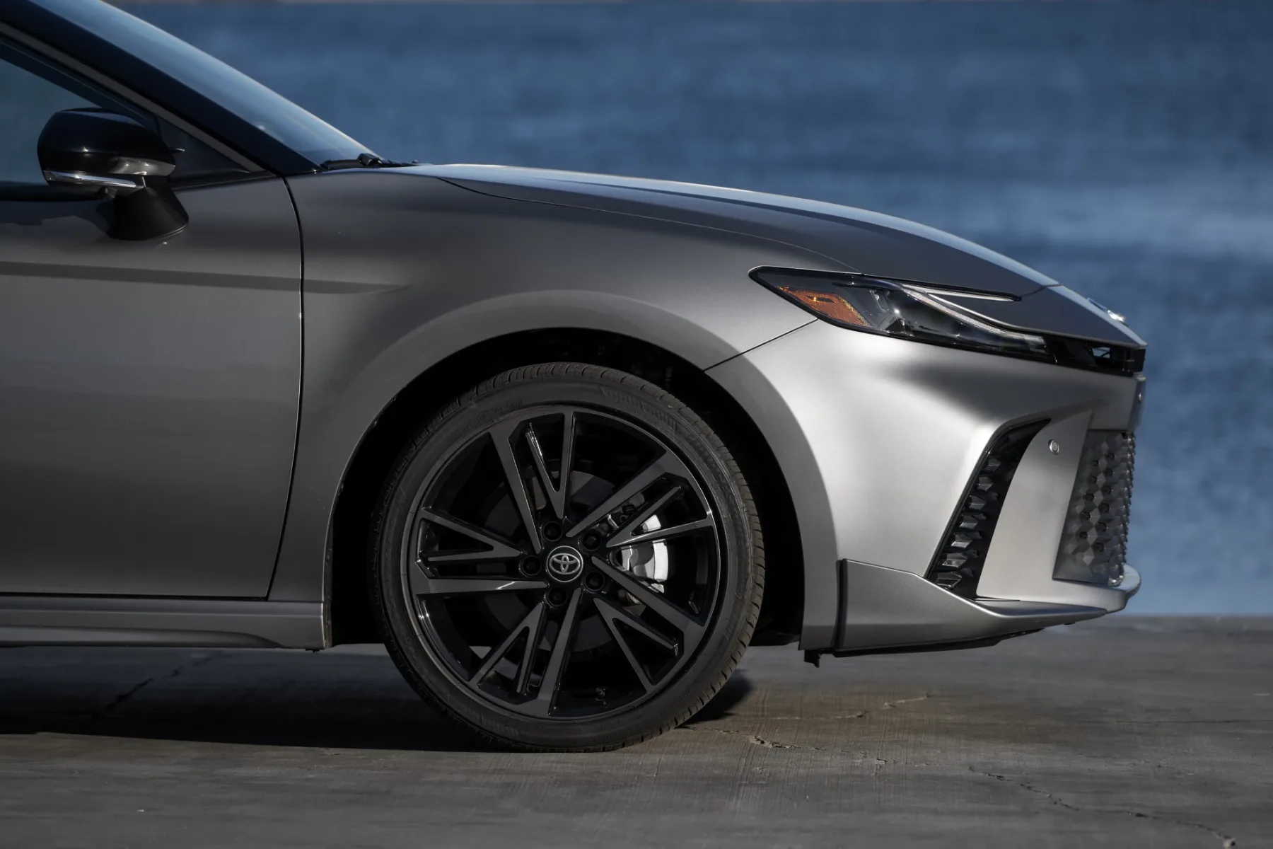 TOYOTA Carmy 2025: najbolje prodajana ameriška limuzina in to z razlogom