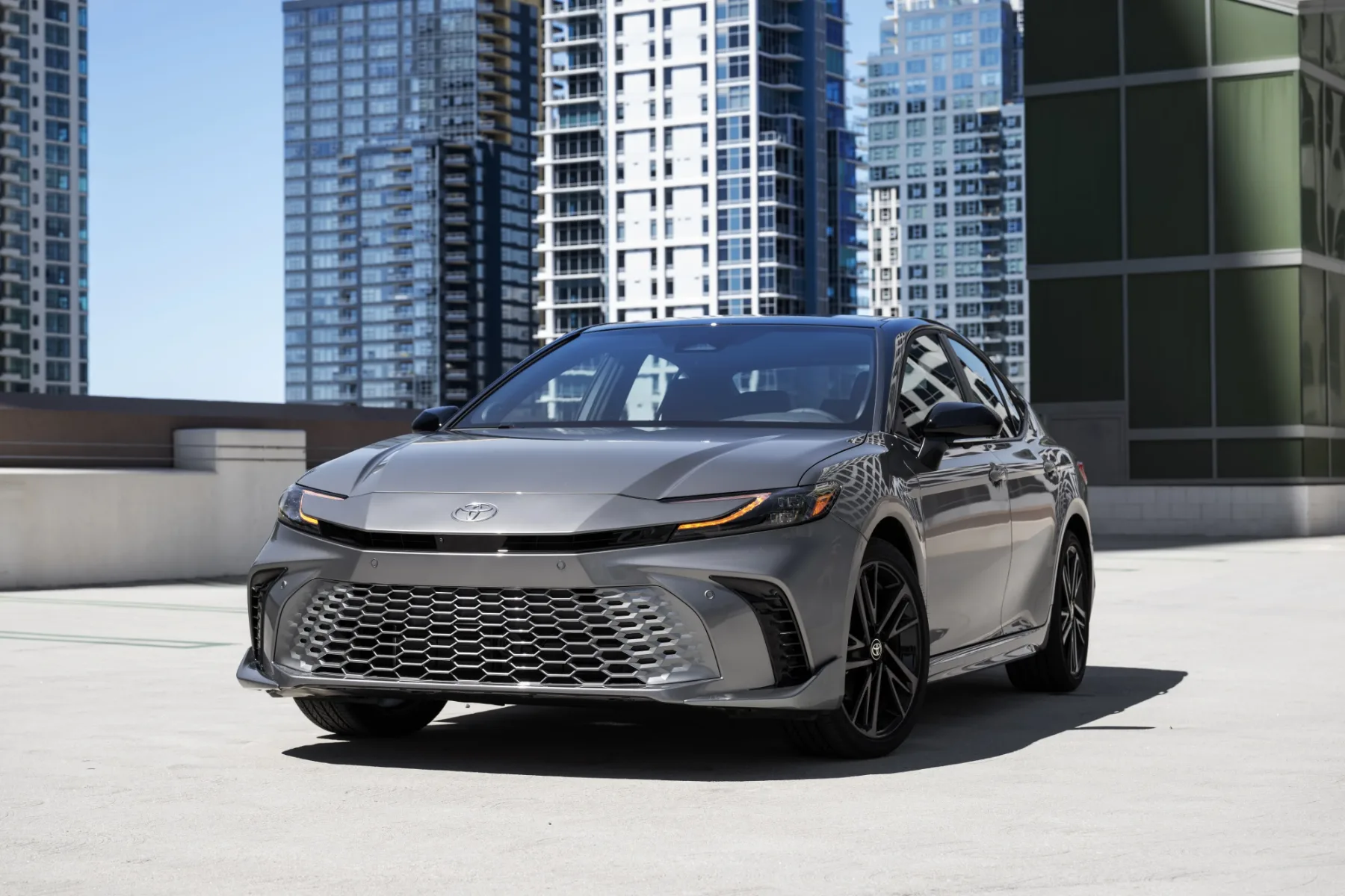 TOYOTA Carmy 2025: najbolje prodajana ameriška limuzina in to z razlogom
