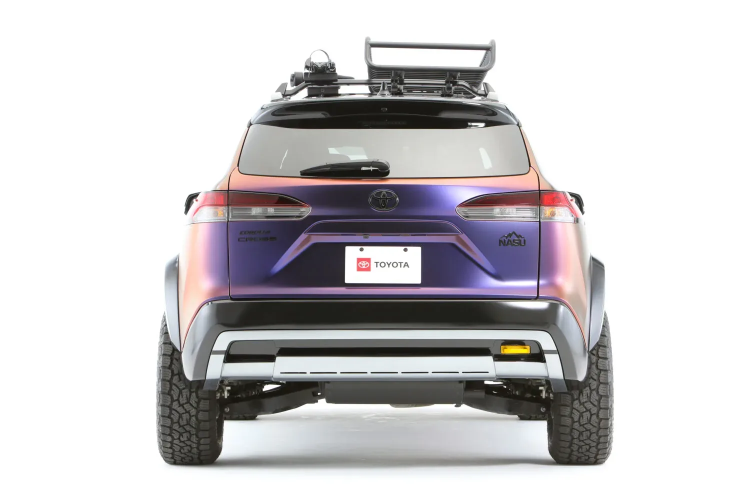 Toyota Corolla Cross Hybrid Nasu Edition 2026 – ko mestni križanec obuje gojzarje